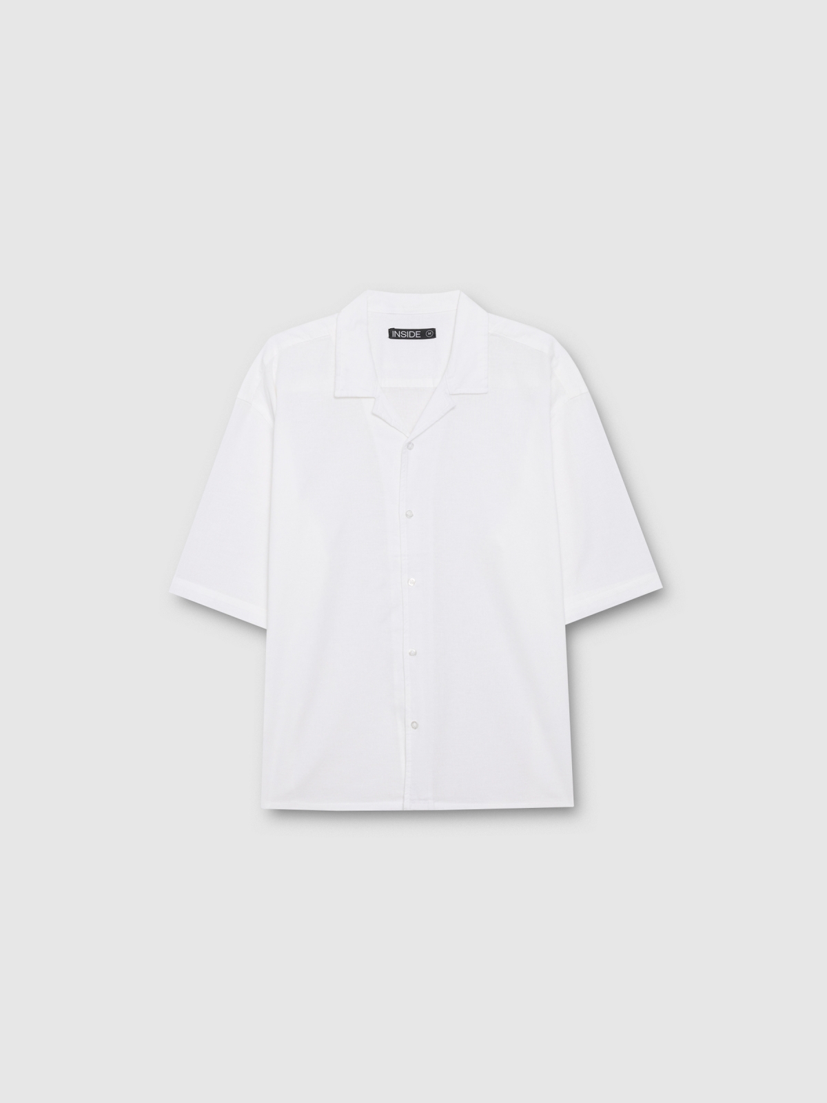 Plain short-sleeve shirt