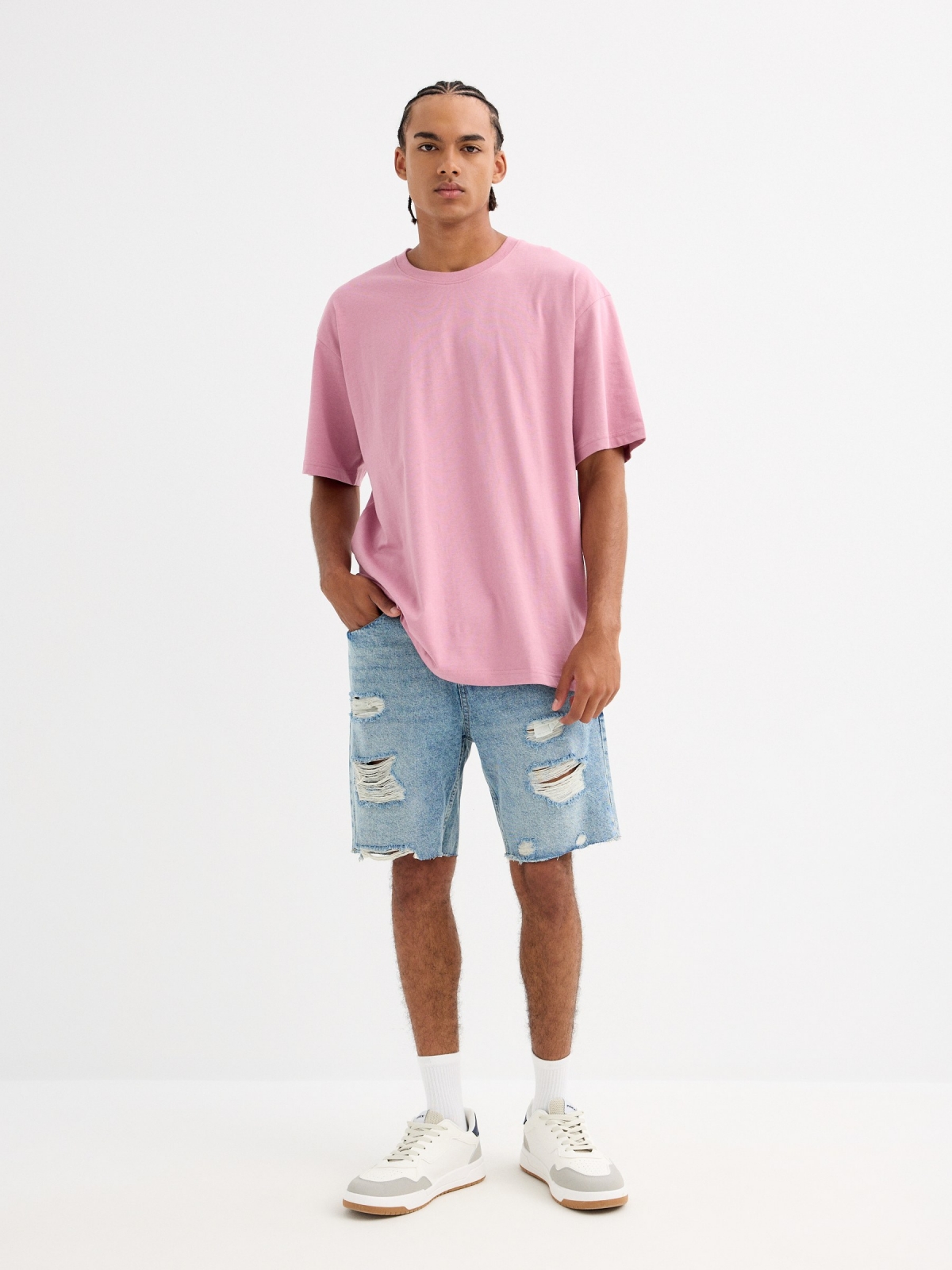 Regular ripped denim bermuda short blue middle front view