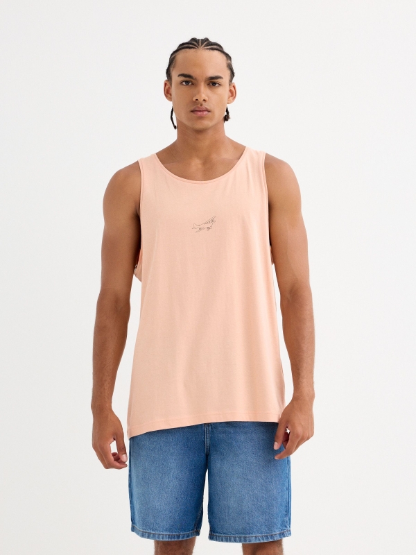 Camiseta tirantes estampado avioneta rosa nude vista media frontal