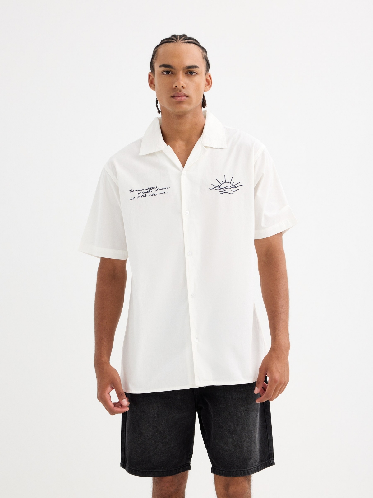 Camisa de manga curta pôr do sol branco vista meia frontal