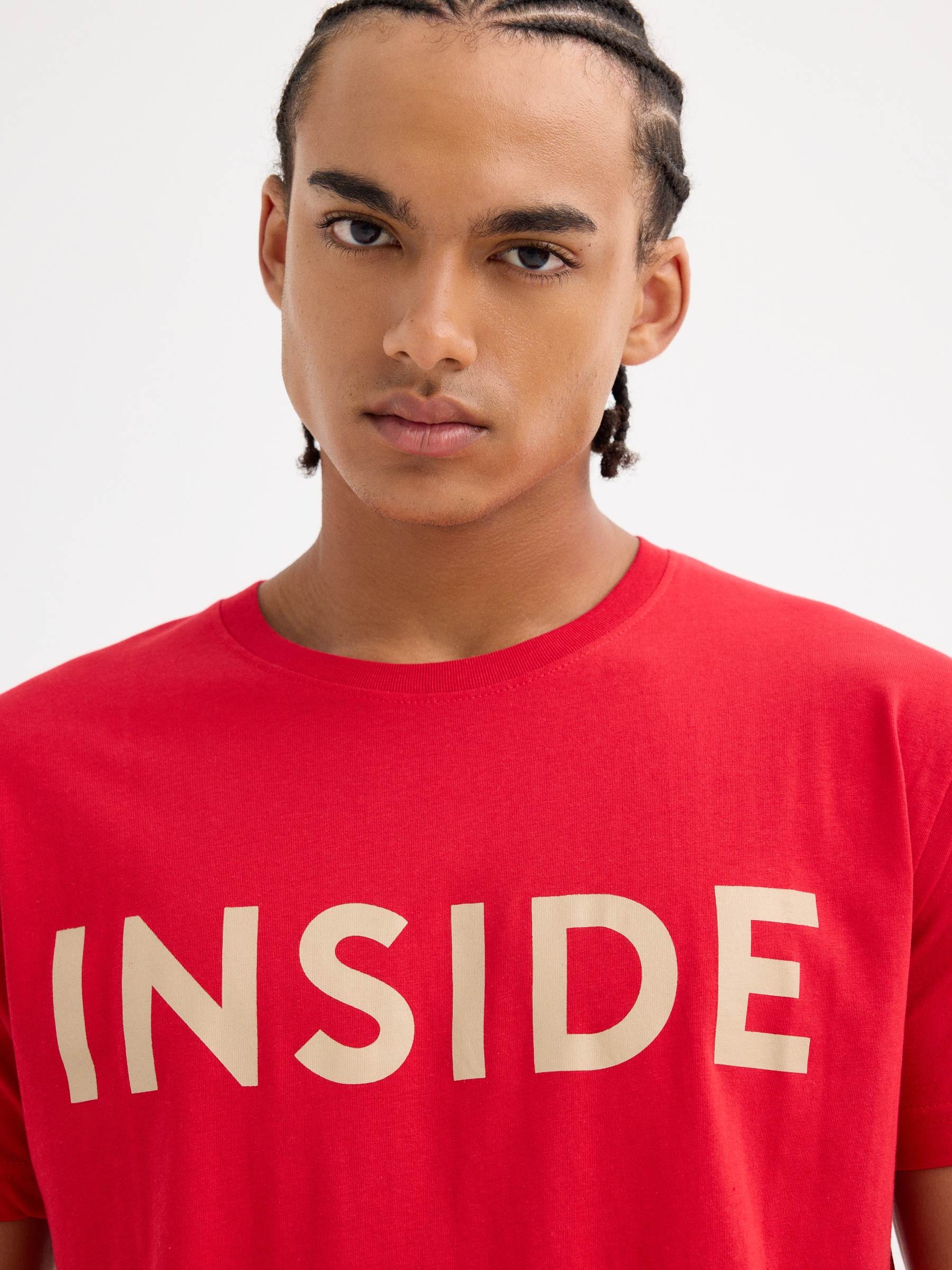 Camiseta básica logo Inside rojo vista media frontal