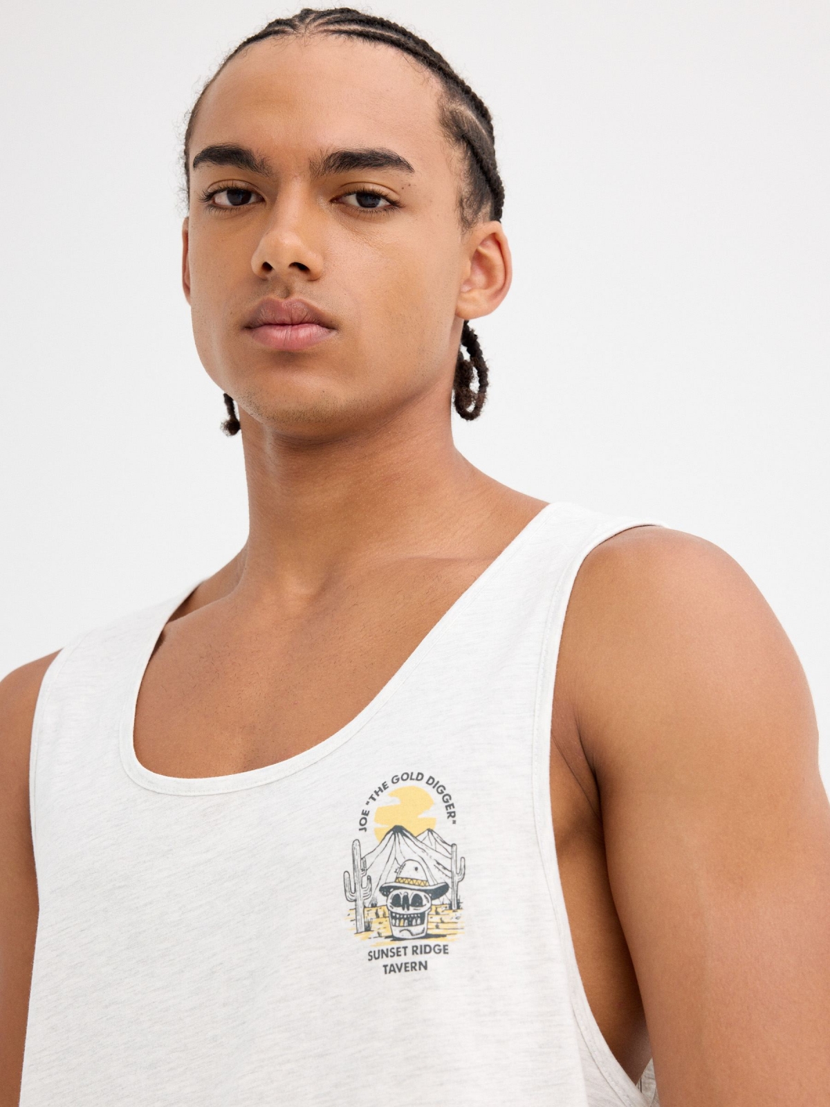 Camiseta de tirantes mountain melange claro vista detalle