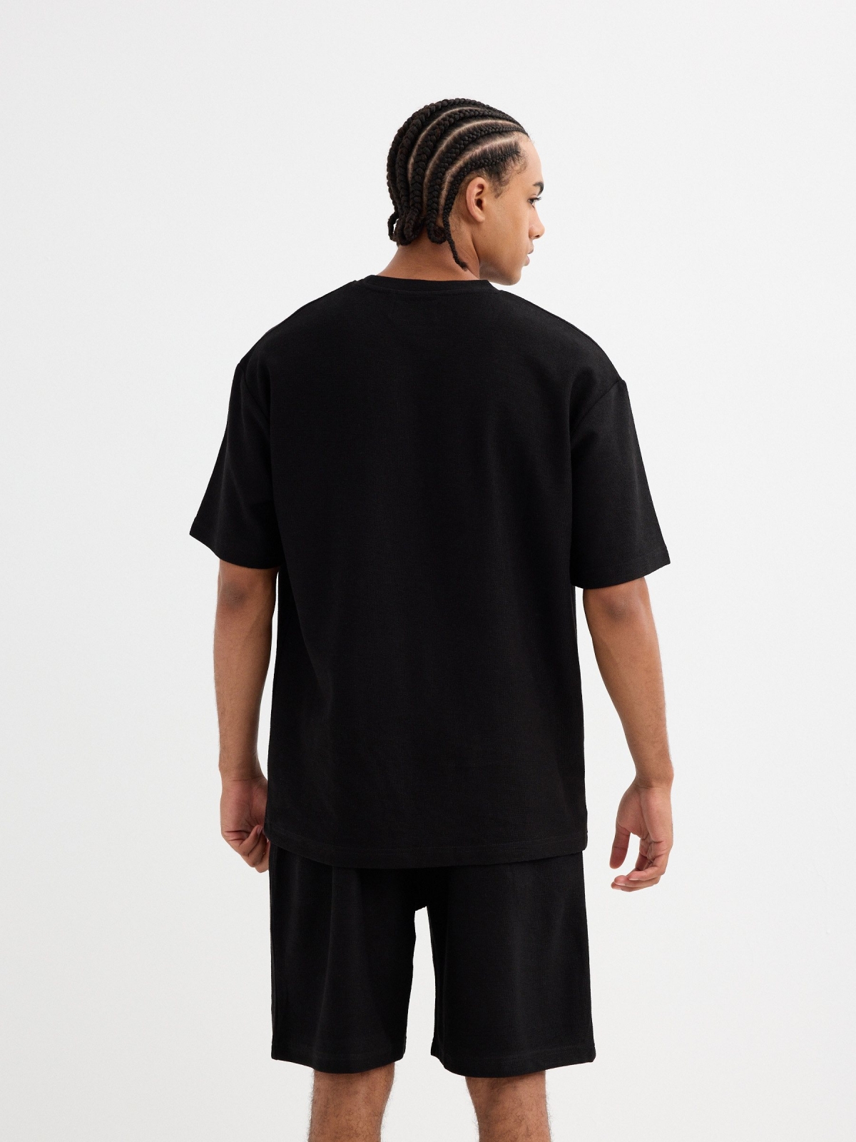 Oversized basic t-shirt black middle back view