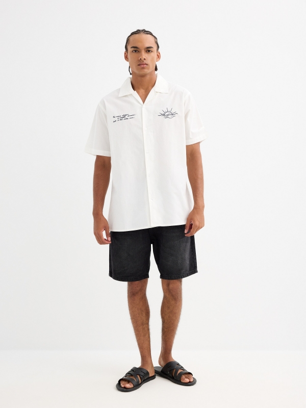 Camisa de manga curta pôr do sol branco vista geral frontal