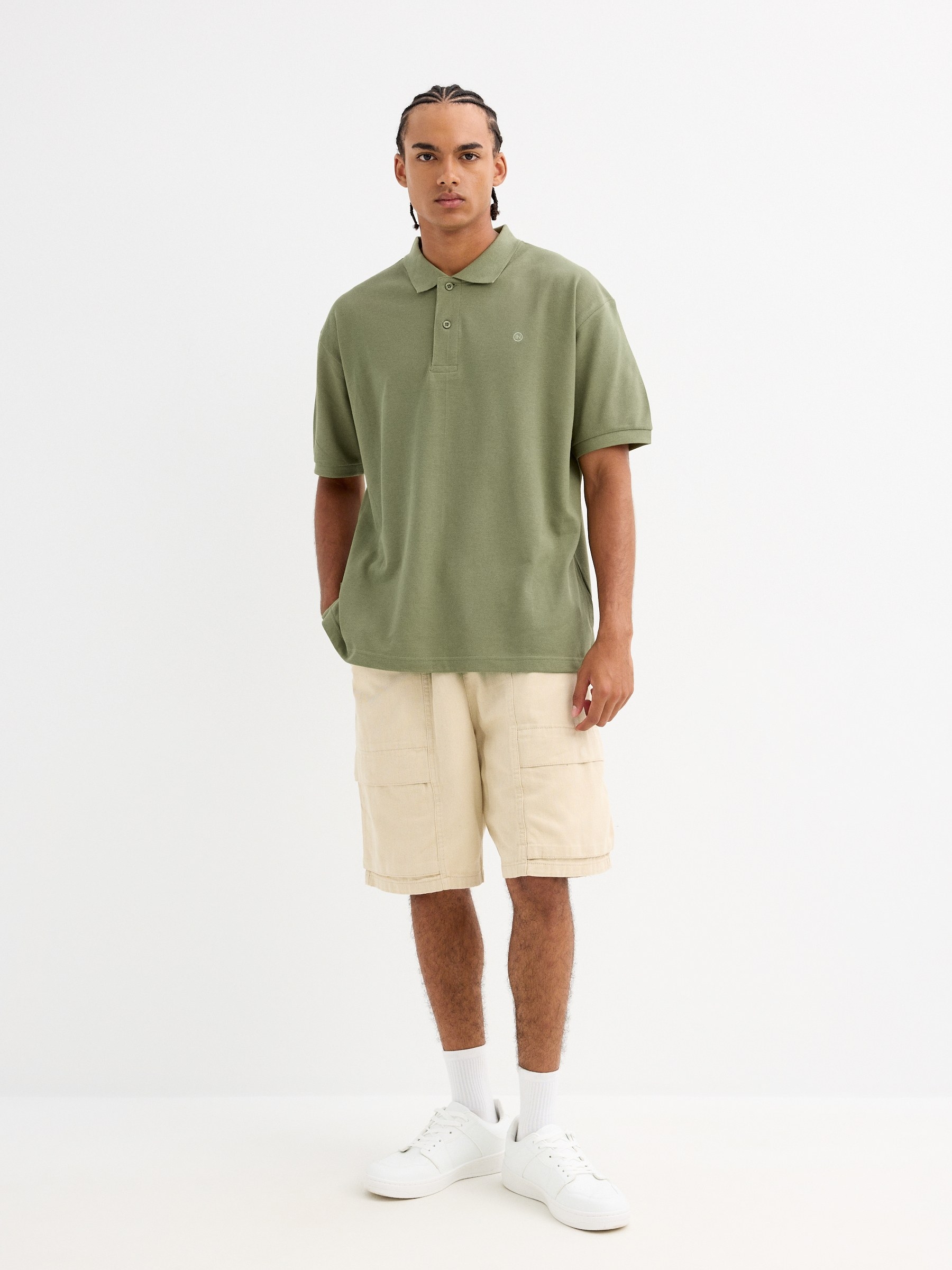 Basic polo navy middle front view