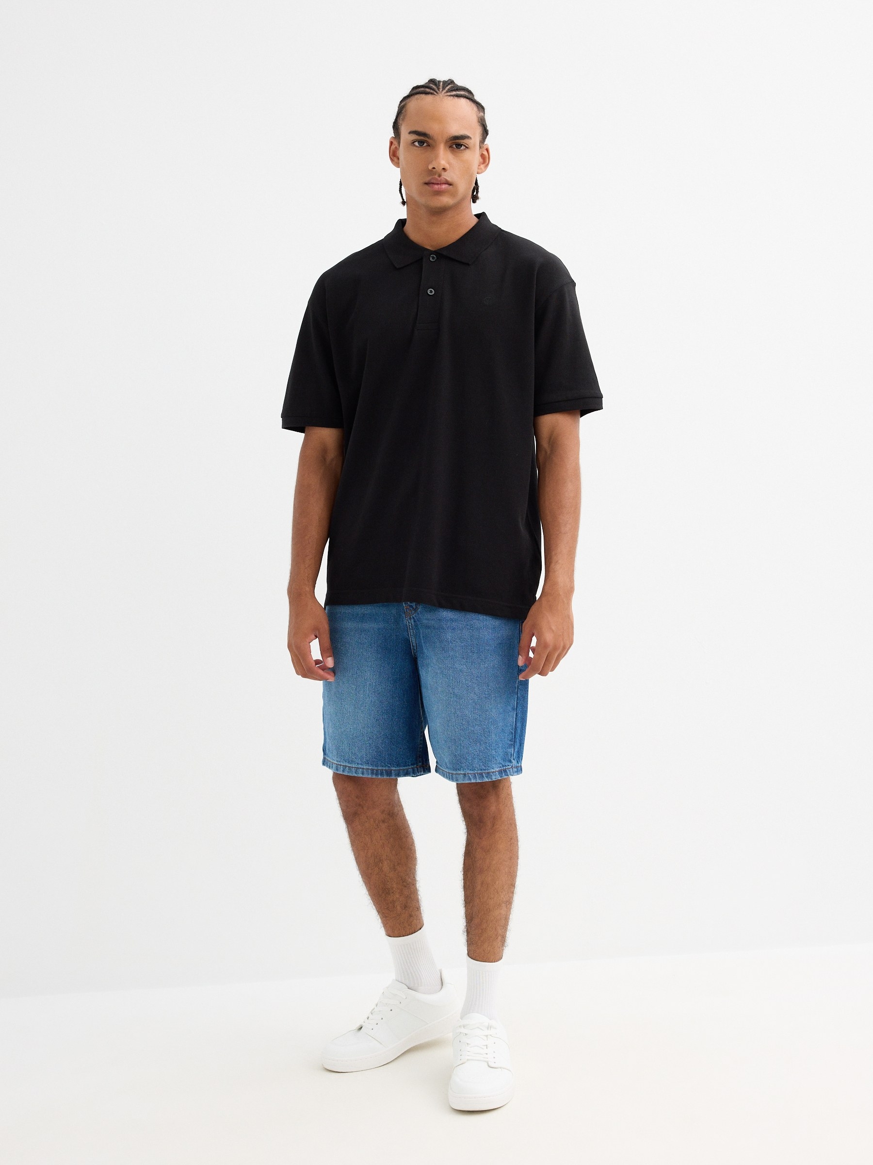 Basic polo navy middle front view