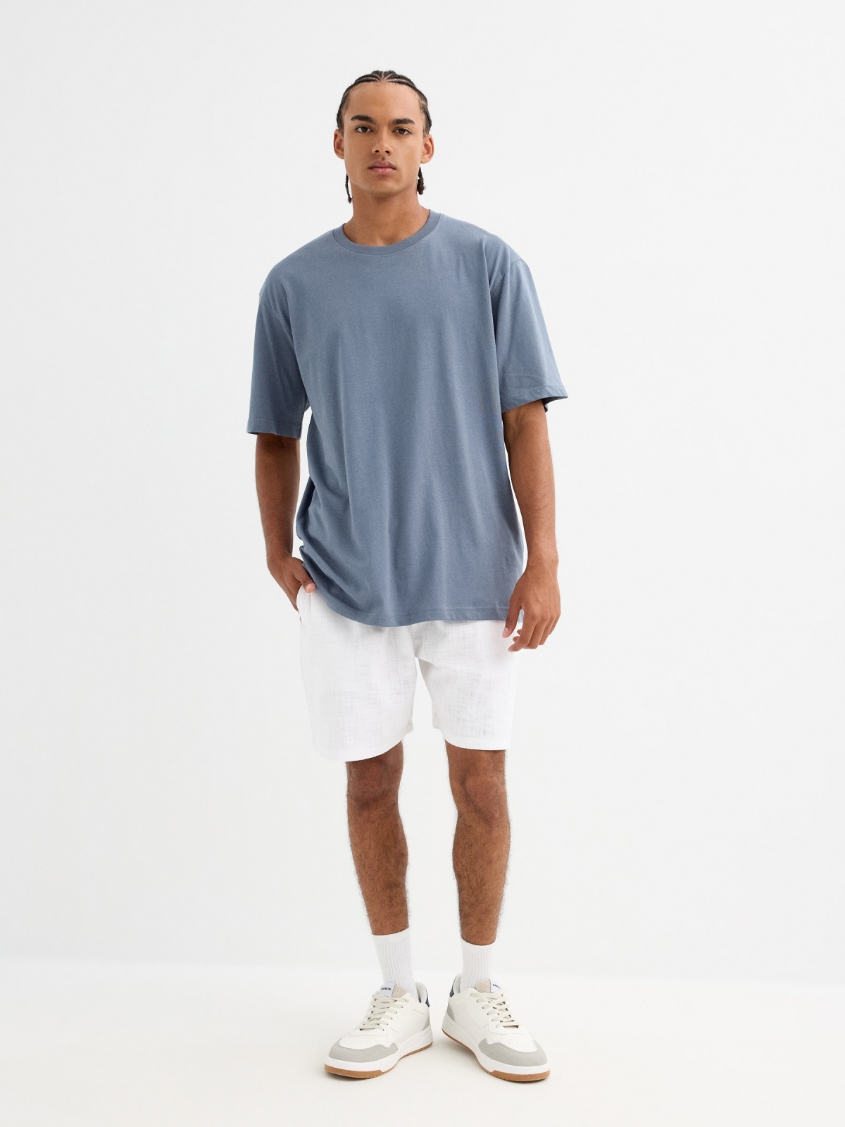 Bermuda jogger lisa blanco roto vista media frontal
