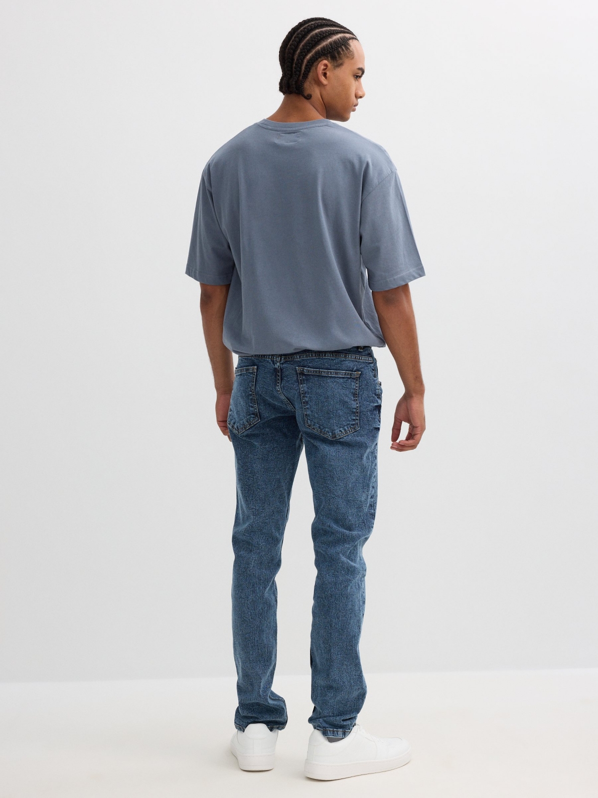 Jeans slim azul ácido azul vista media frontal