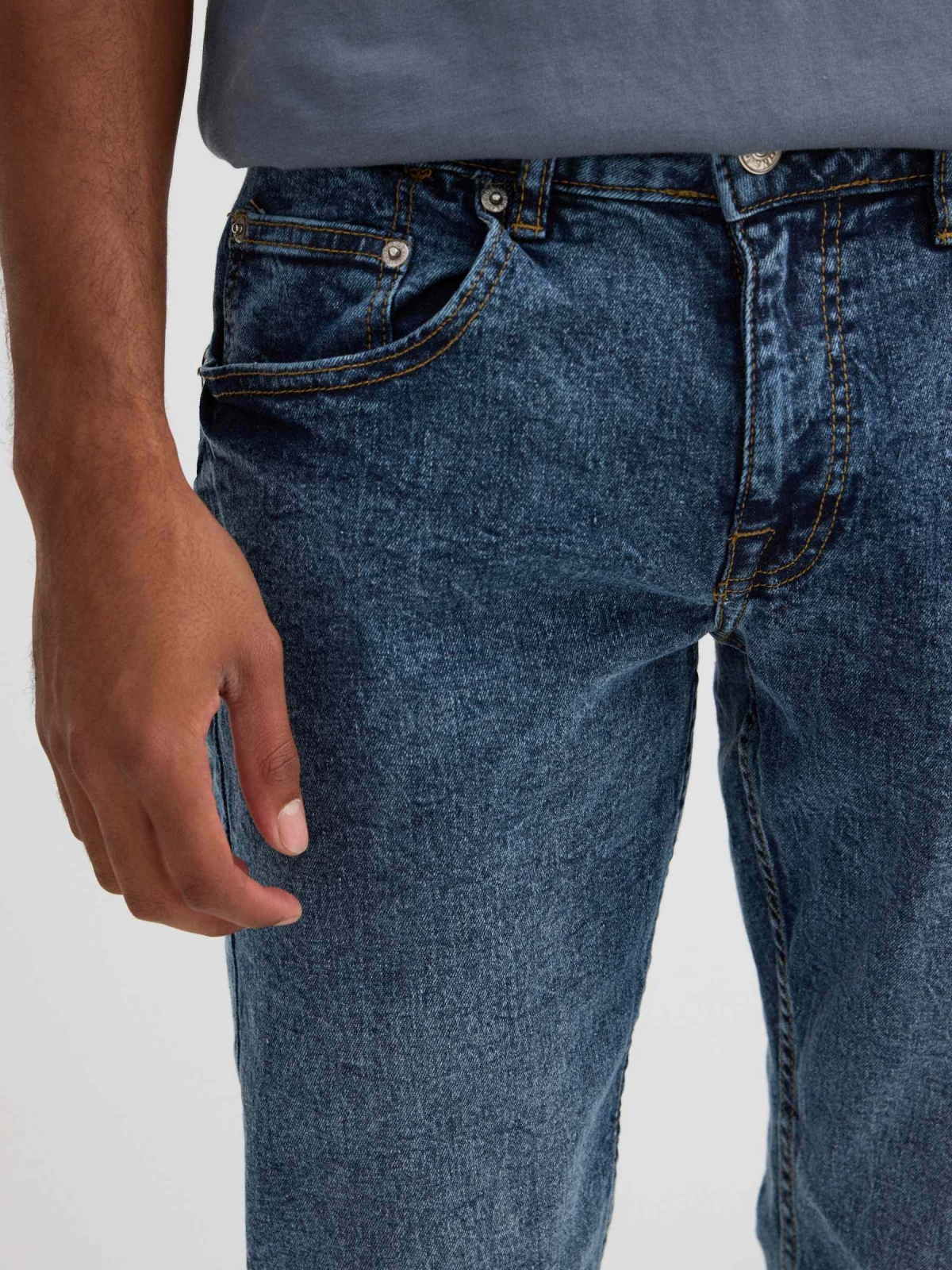 Jeans slim azul ácido azul vista detalle
