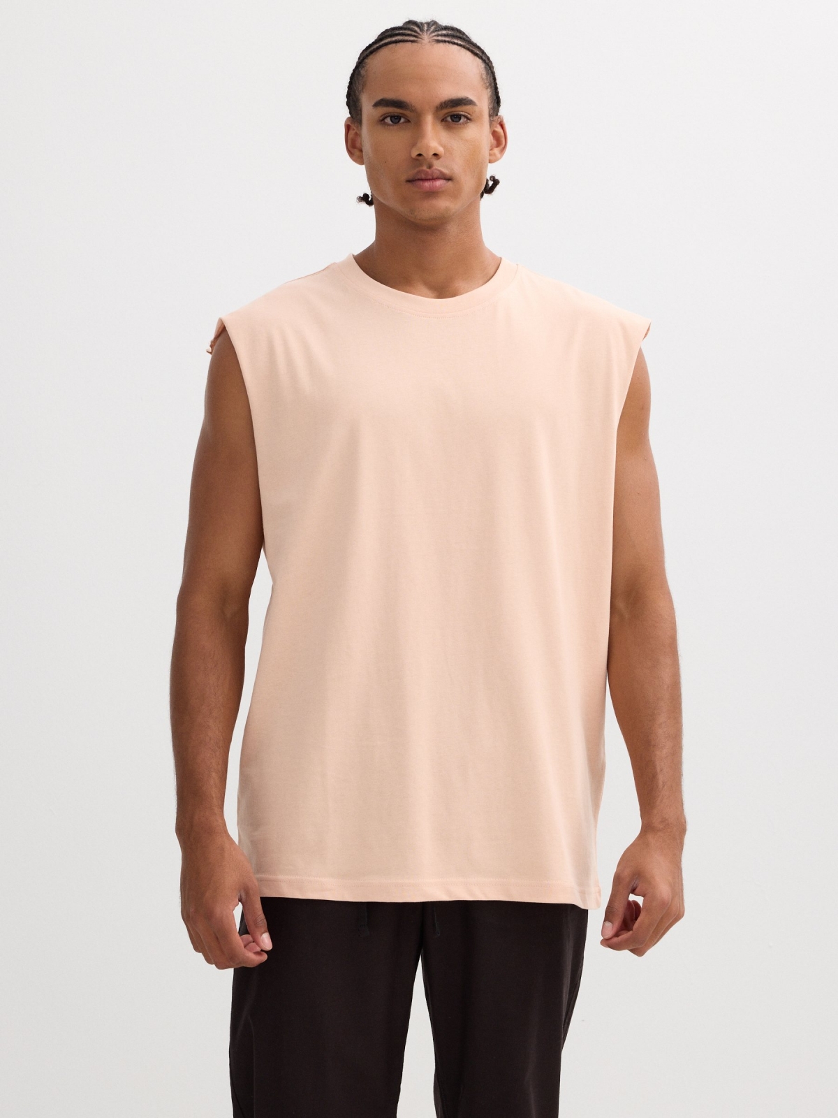 Basic sleeveless shirt nude pink middle front view