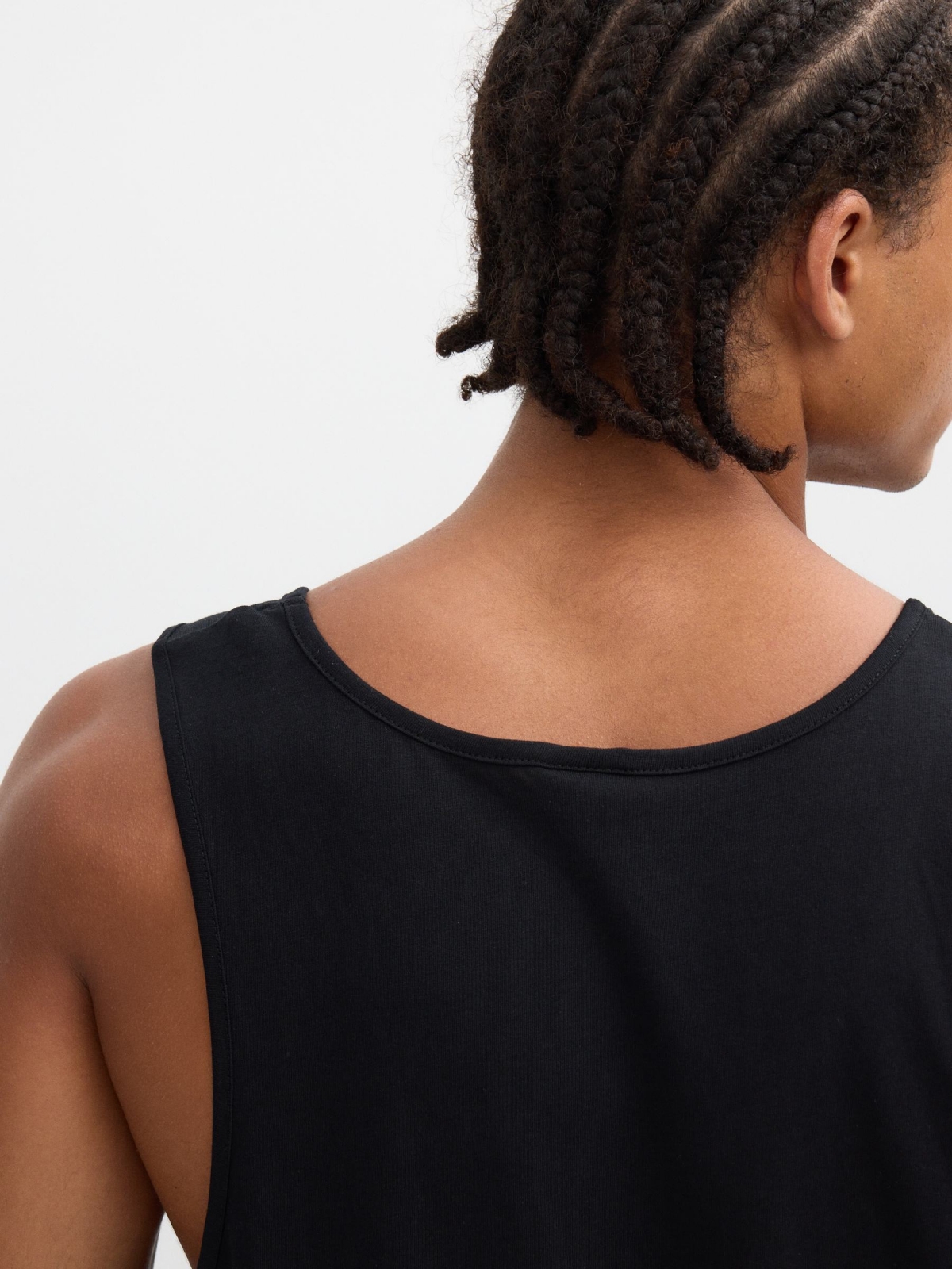 Inside tank top black detail view