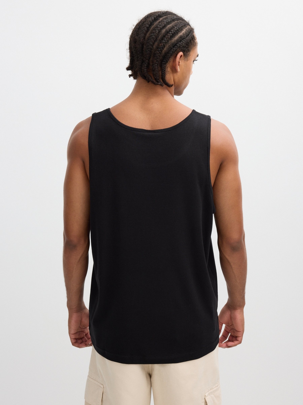 Camiseta de tirantes básica negro vista media trasera