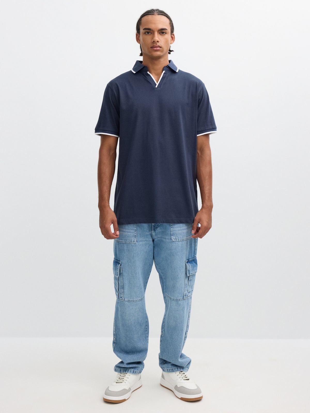 Basic V-neck polo navy front view