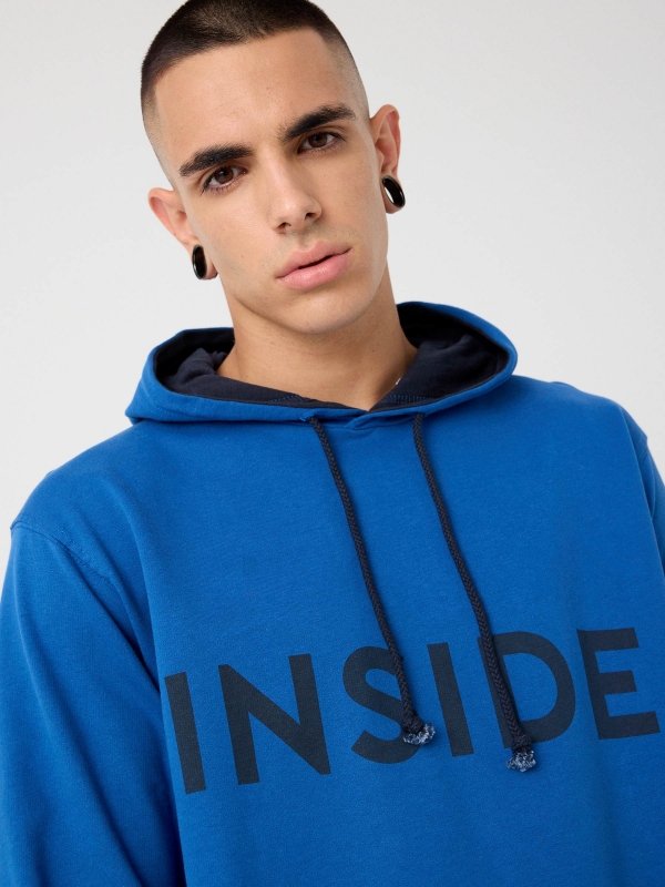 Basic kangaroo sweatshirt blue detail view