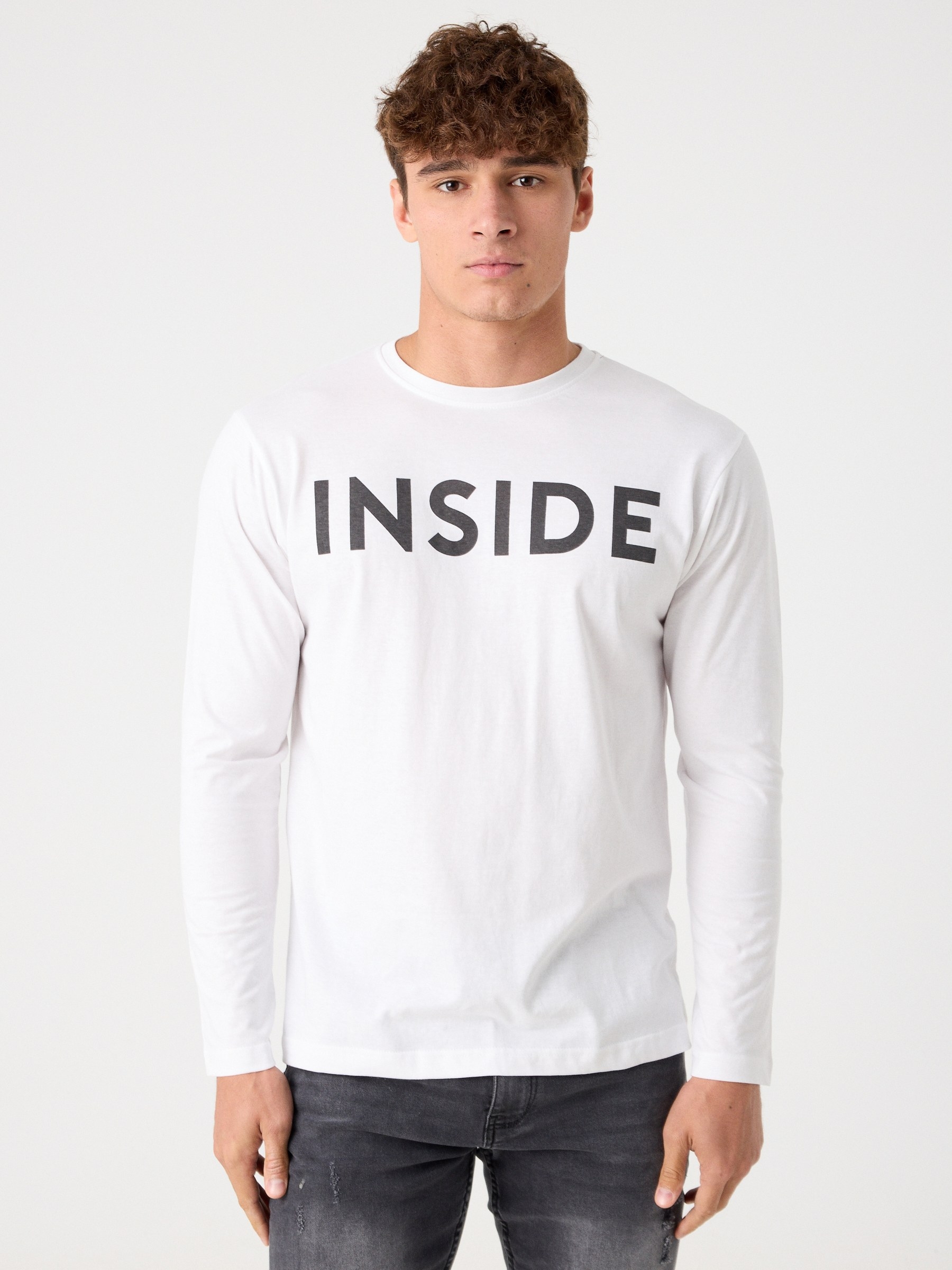 Basic T-shirt with logo white middle front view