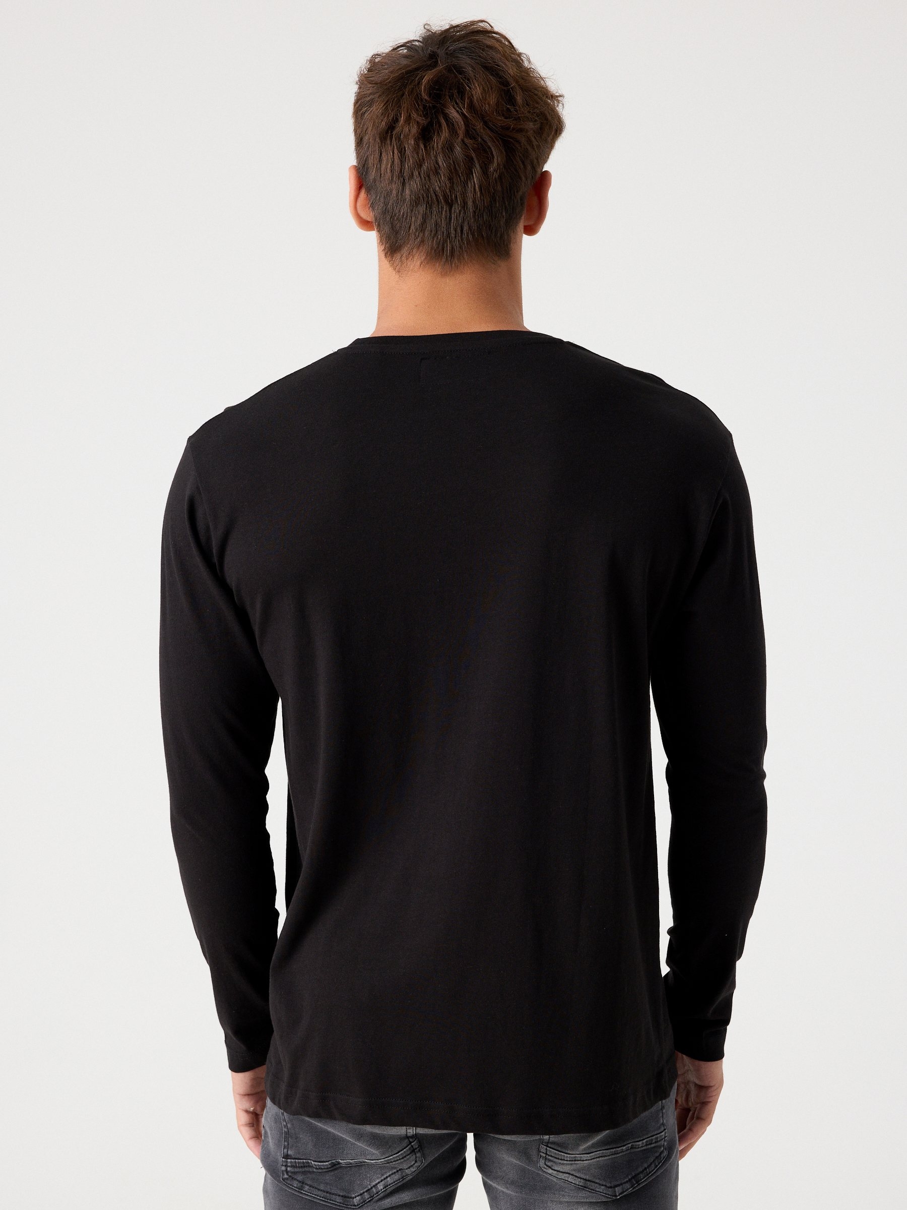 Basic T-shirt with logo black middle front view