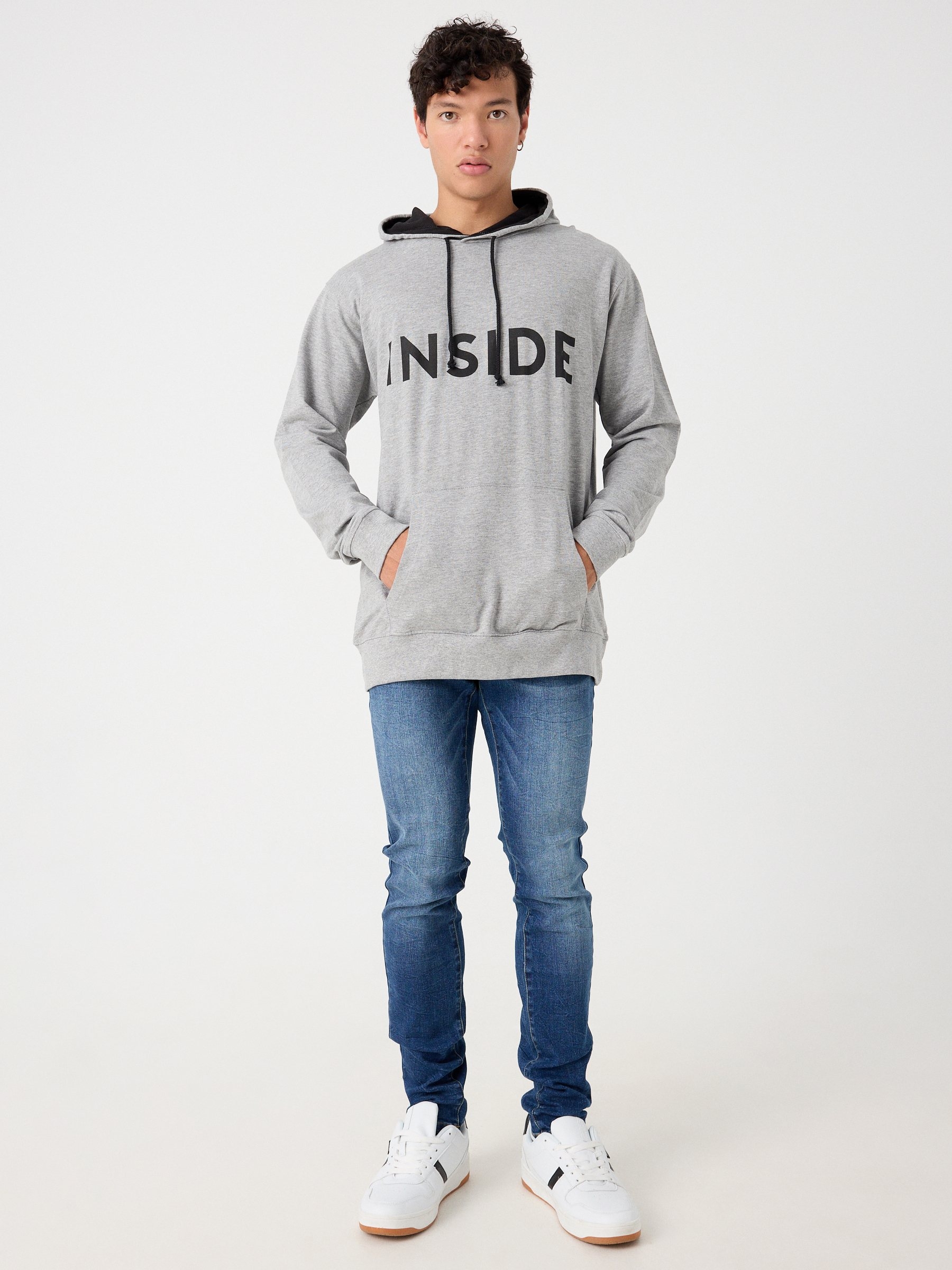 Sudadera básica canguro gris melange vista media frontal