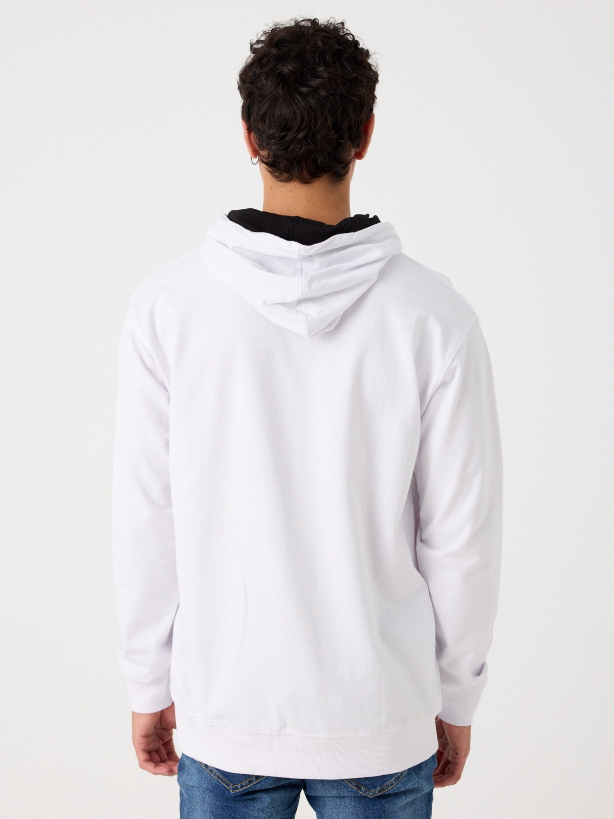 Basic kangaroo sweatshirt white middle back view
