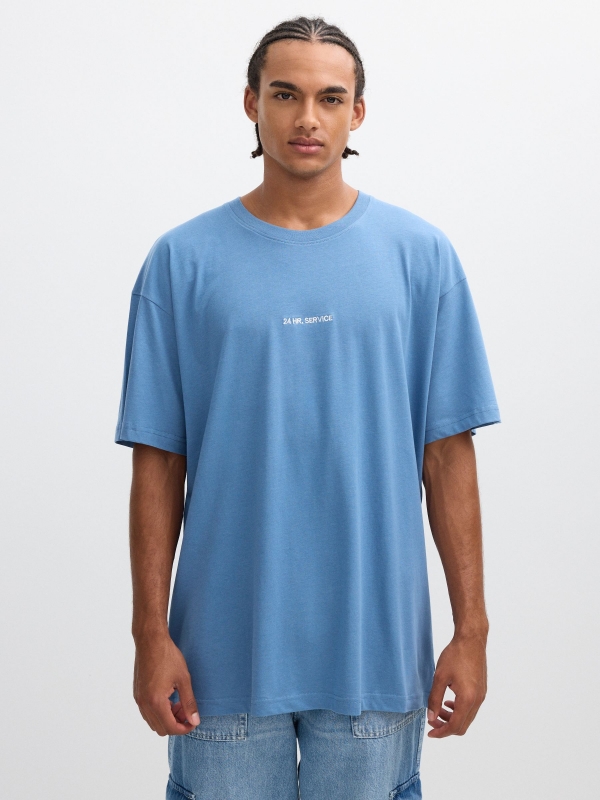 Camiseta estampa texto azul vista meia frontal