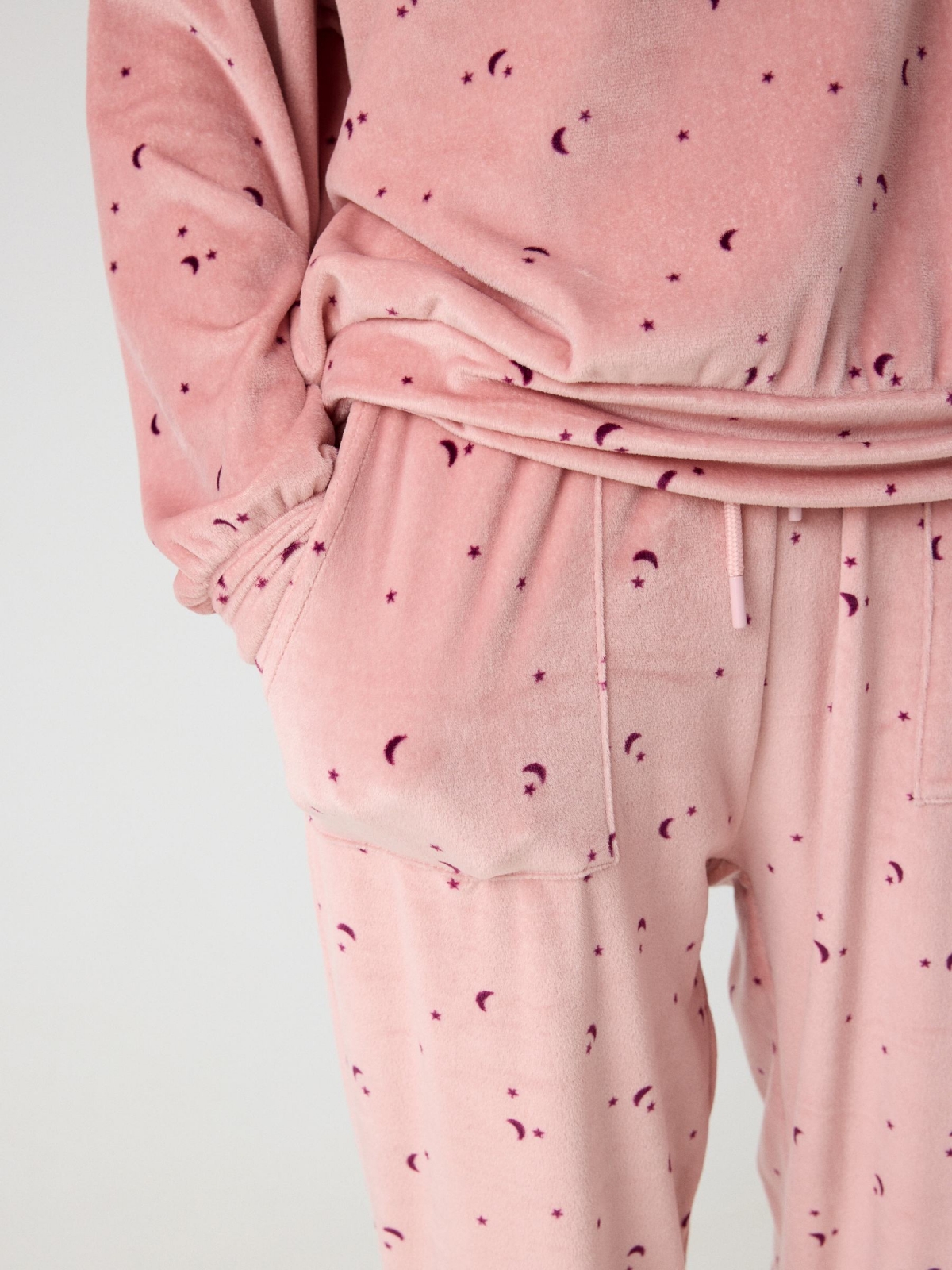 Velvet pajamas pink detail view