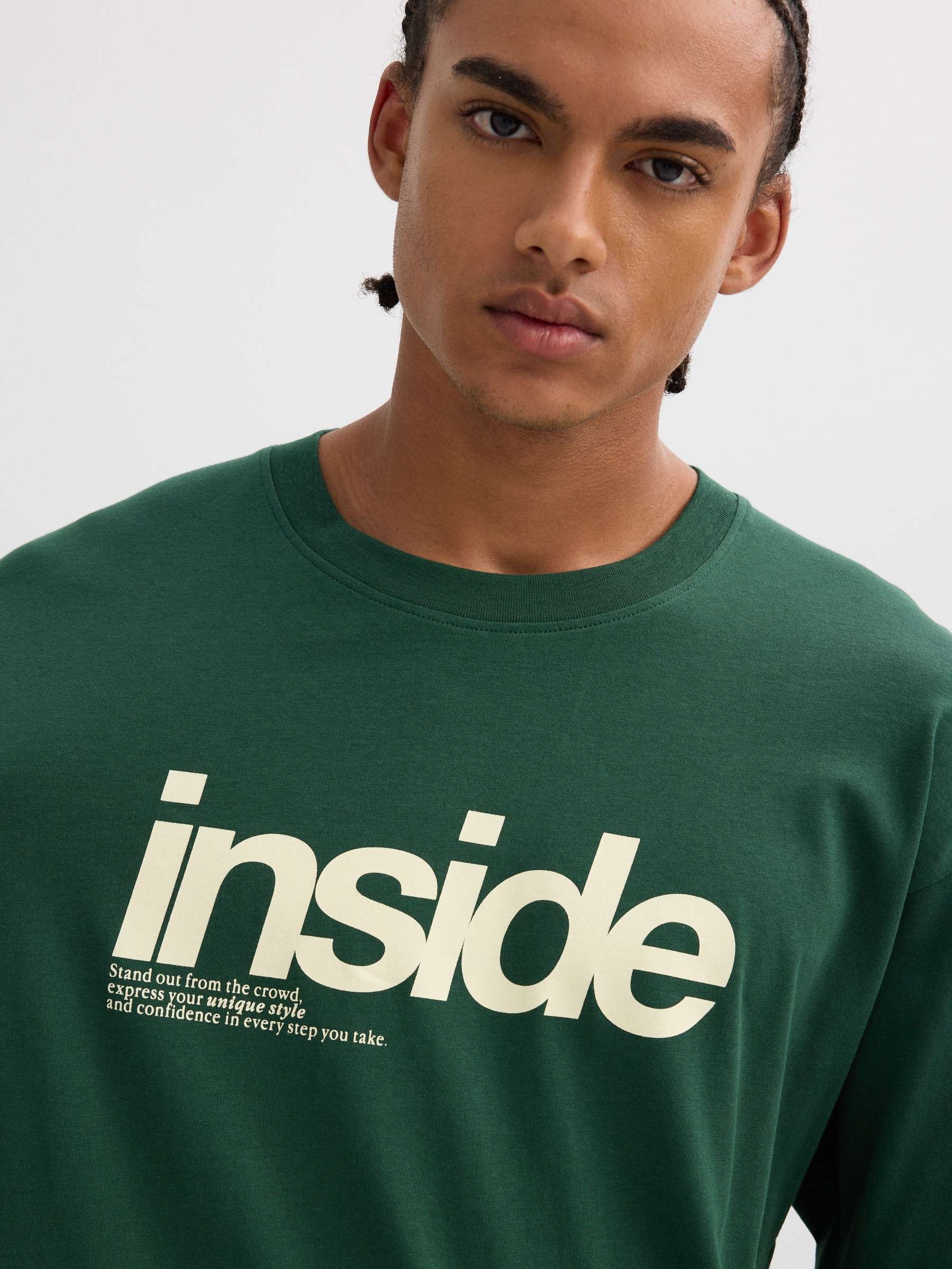 Camiseta de manga longa Inside verde vista meia frontal