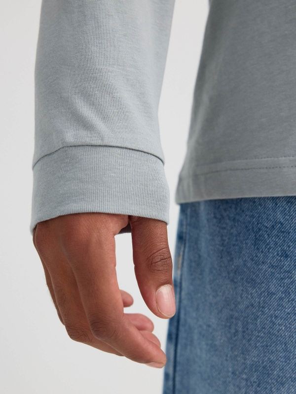 Long sleeve t-shirt with work print blue detail view