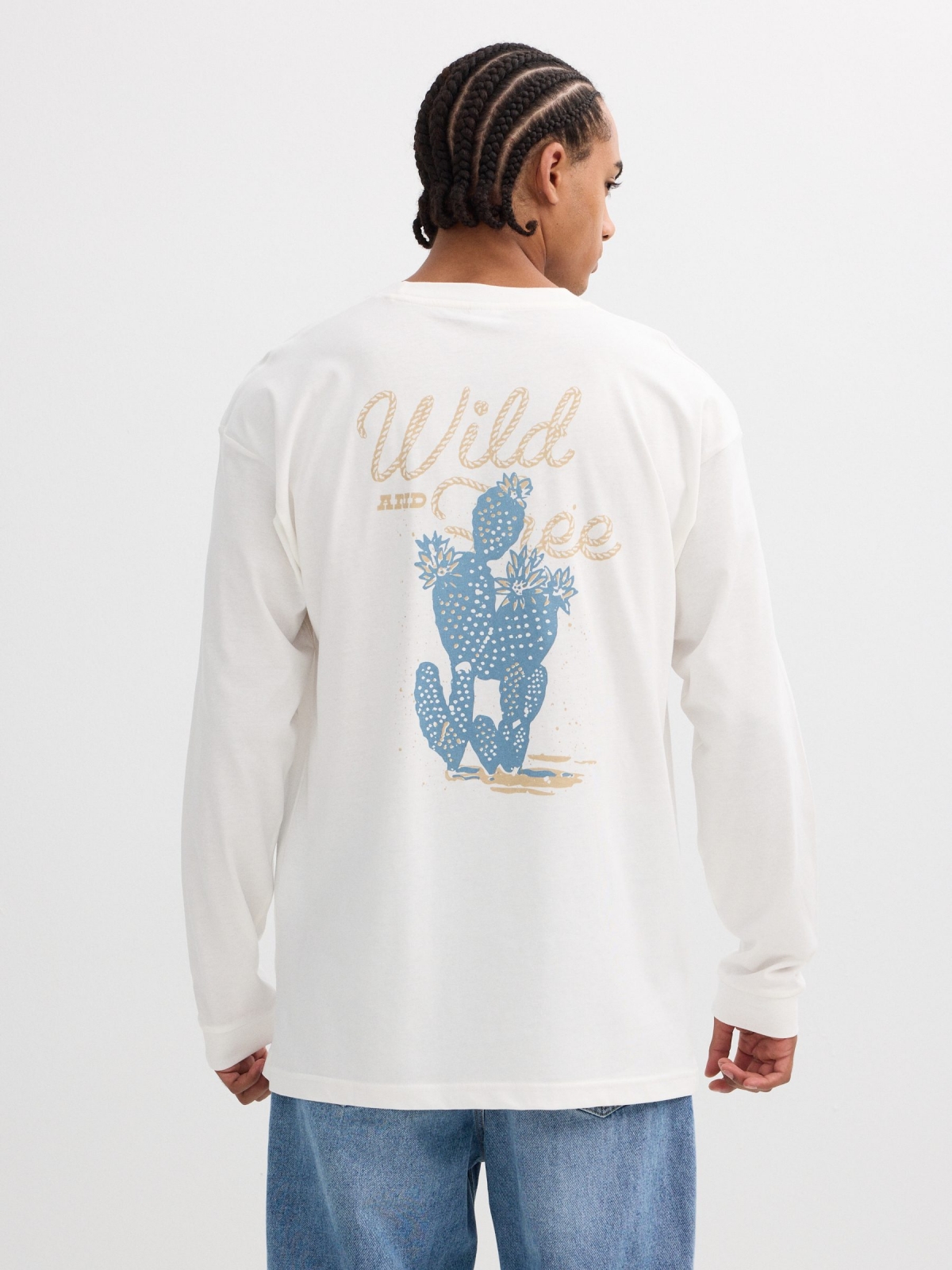 Camiseta manga larga estampado rodeo crudo vista media trasera