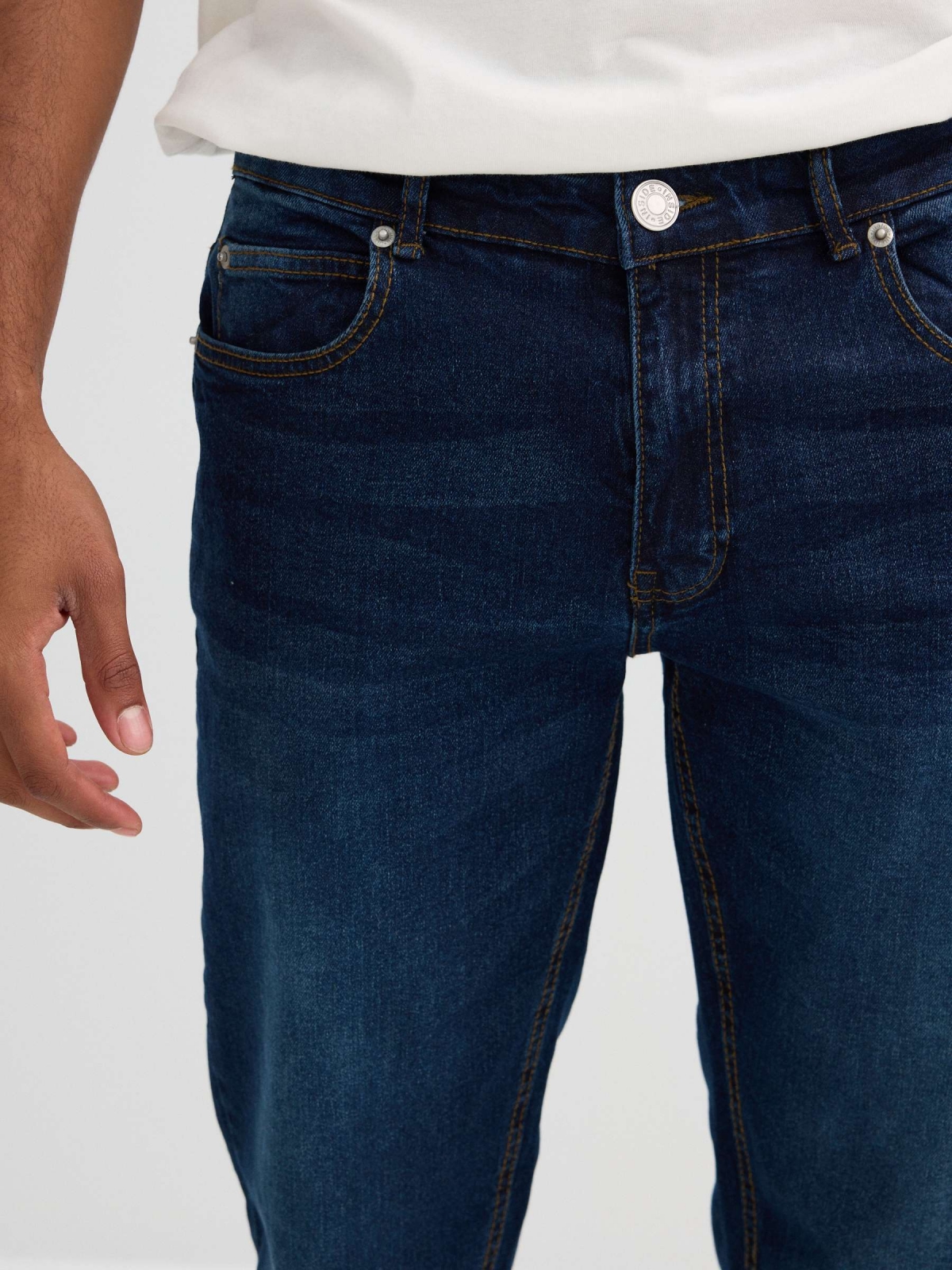 Jeans regular azul vista detalle