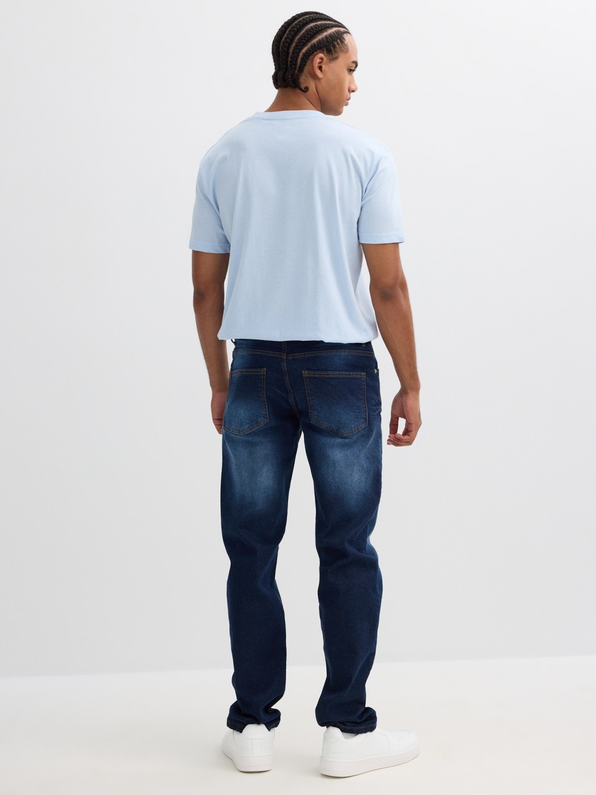 Jeans regular azul vista media frontal