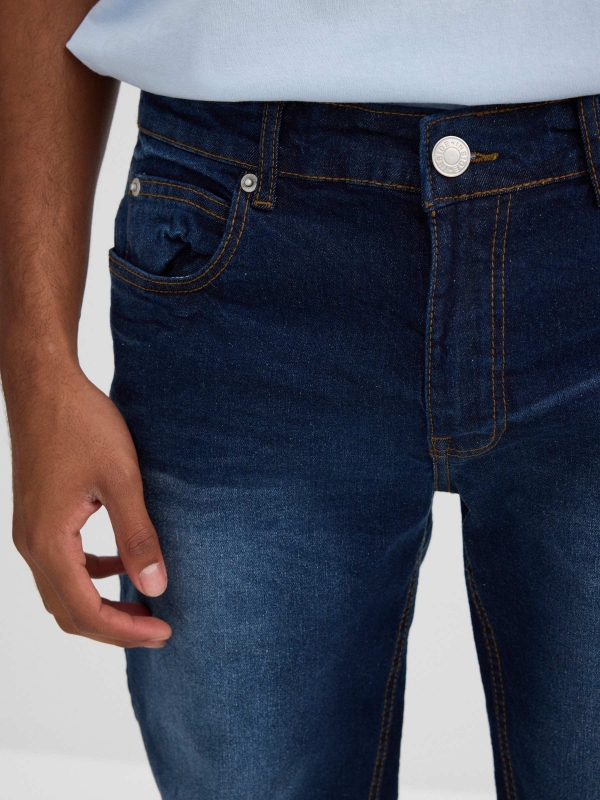 Jeans regular azul vista detalle