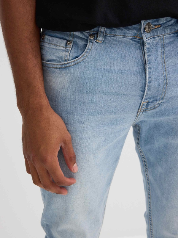 Jeans skinny azul claro azul vista detalle