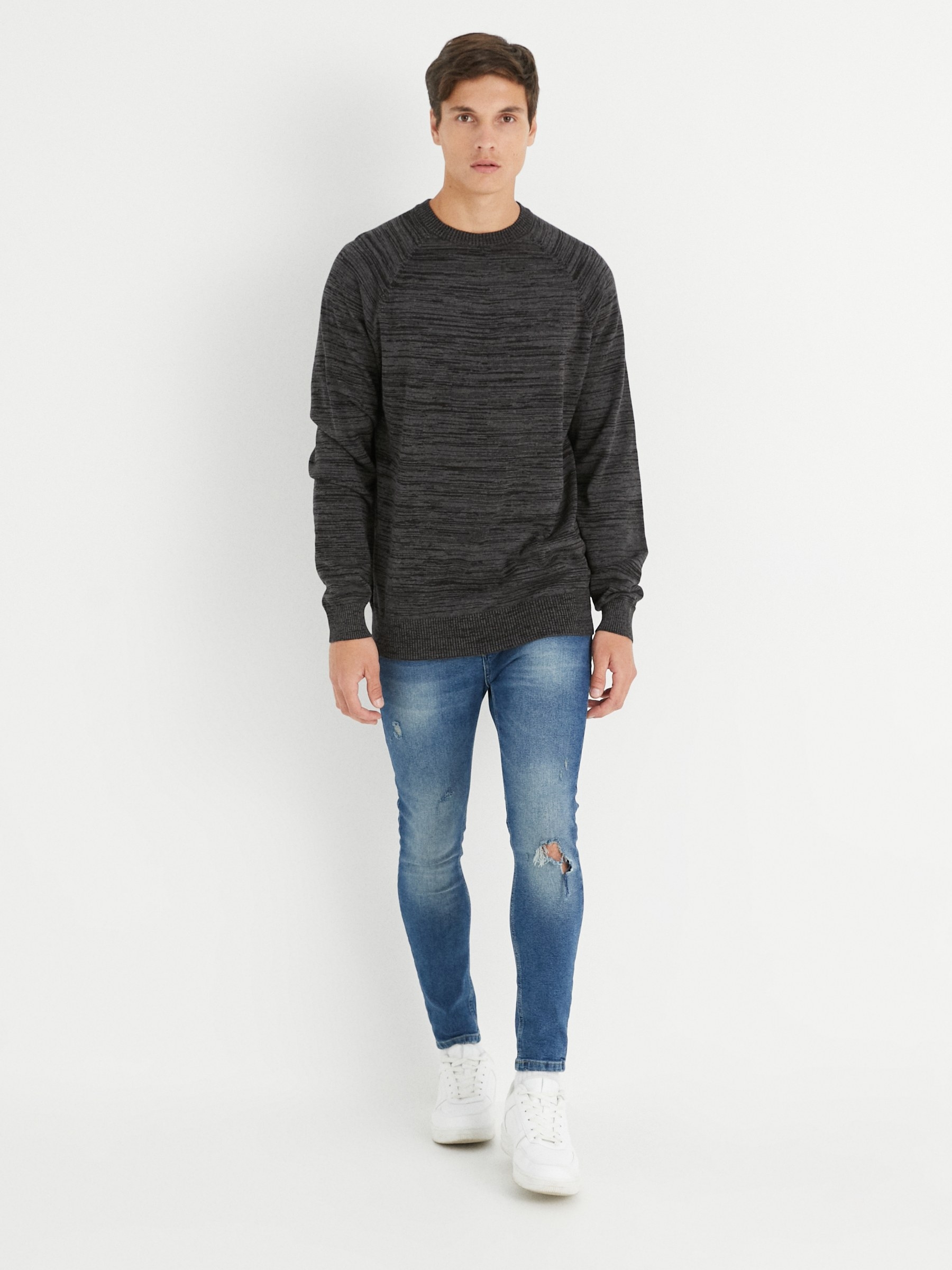 Basic mottled sweater dark grey middle front view