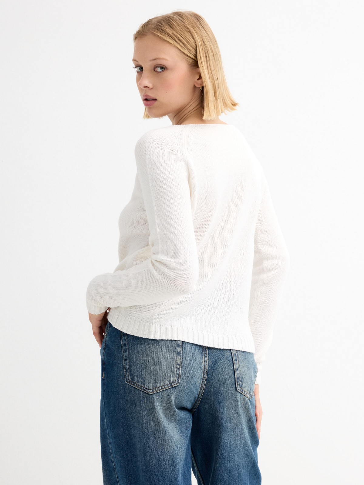 Basic crew neck sweater white middle back view