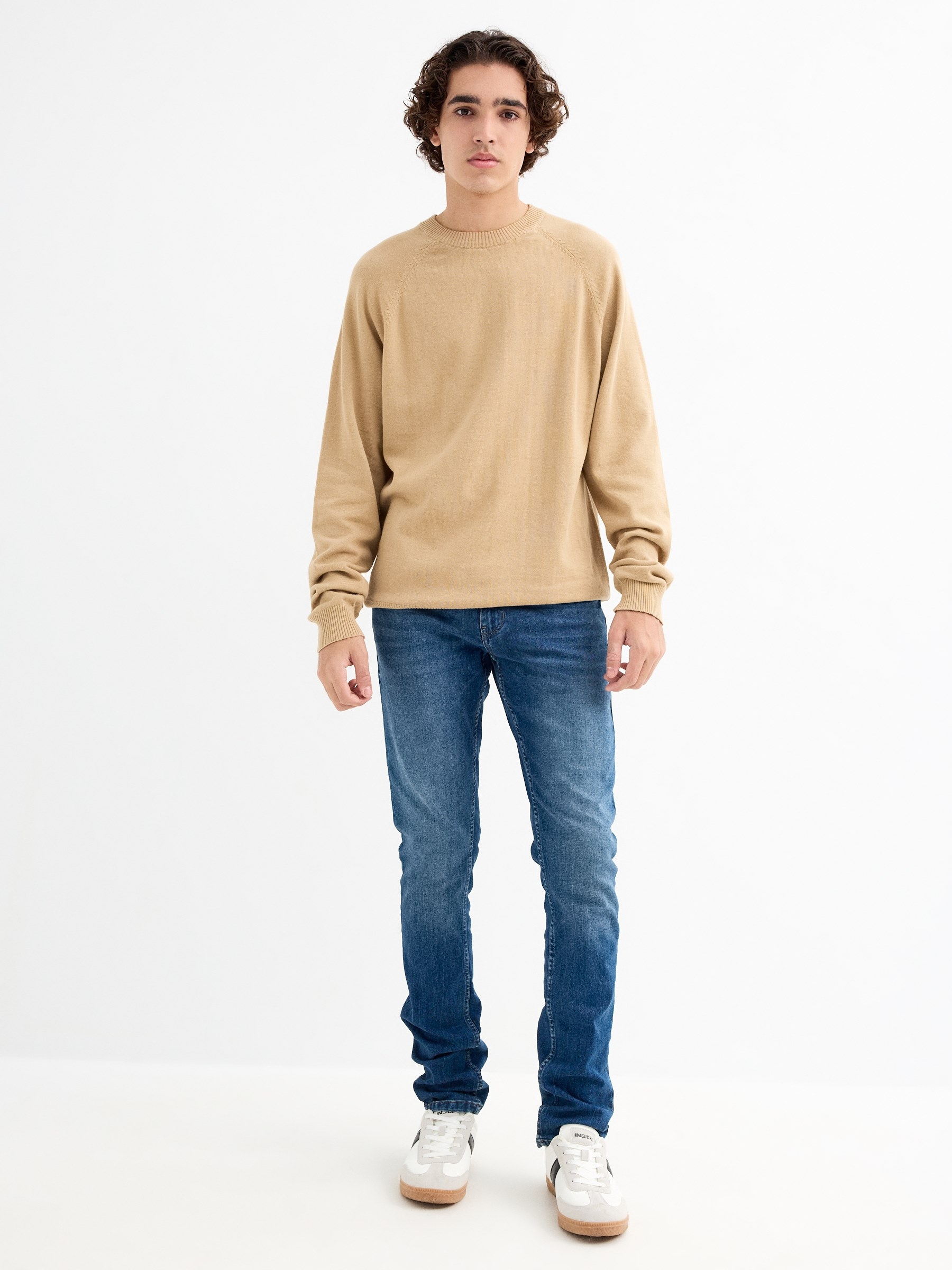 Plain sweater round neck sand middle front view