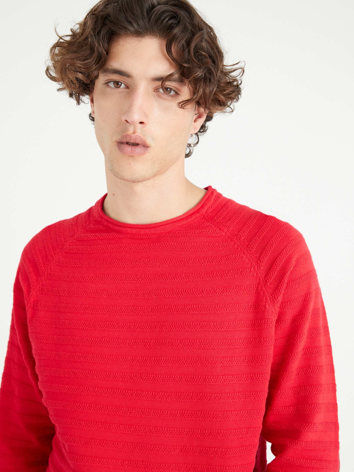Camisola às riscas com cotoveleiras vermelho vista detalhe