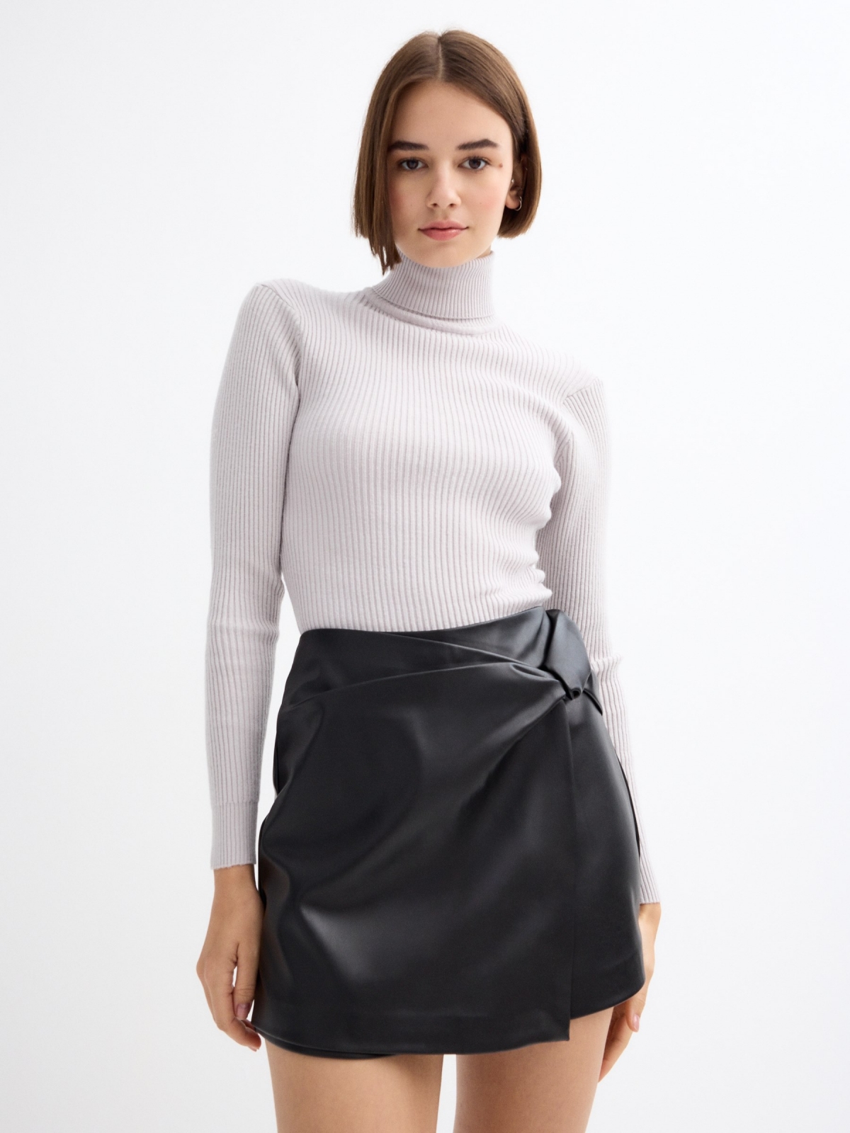 Basic turtleneck sweater melange grey middle front view