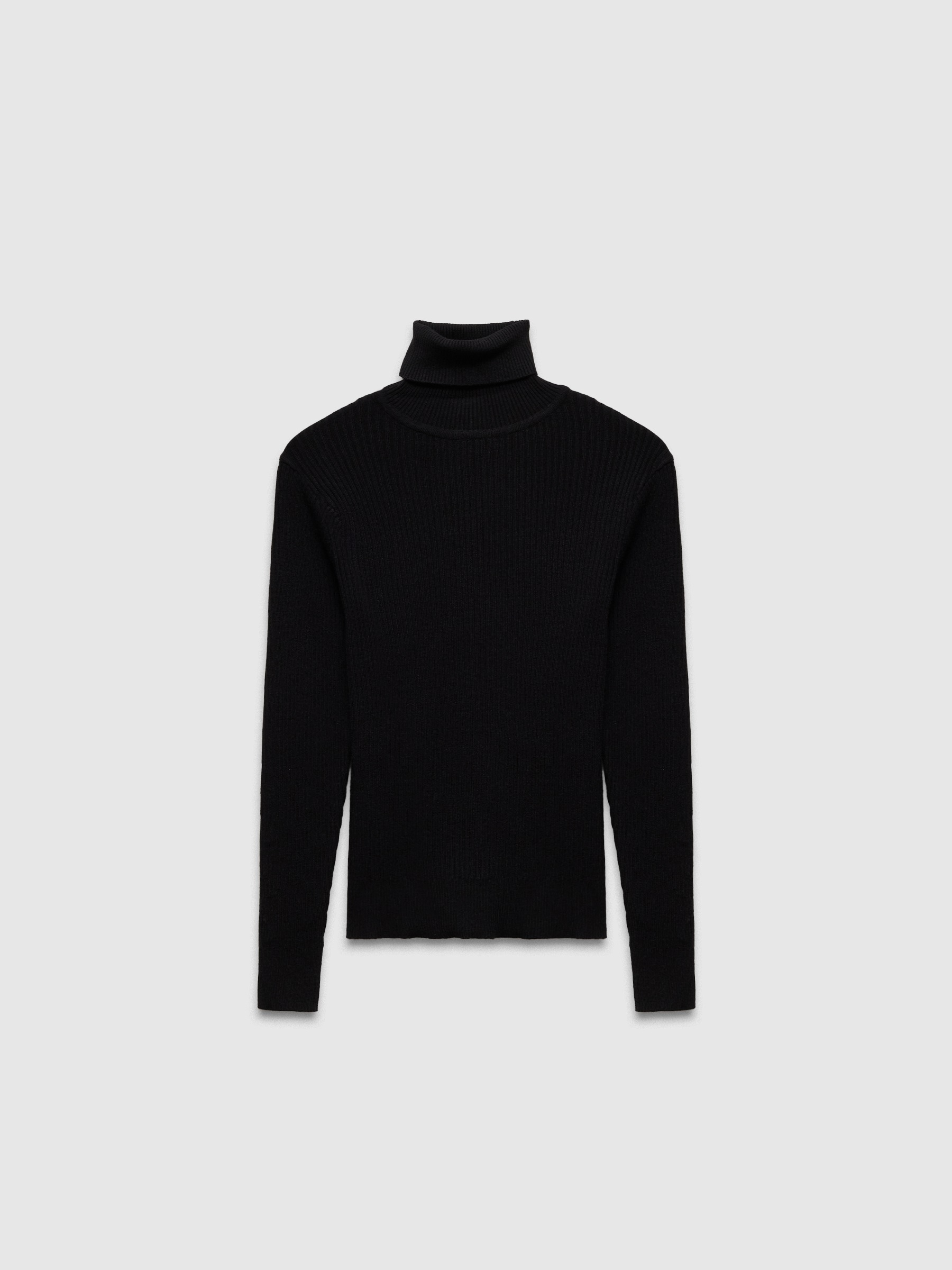 Jersey básico cuello alto negro vista media frontal