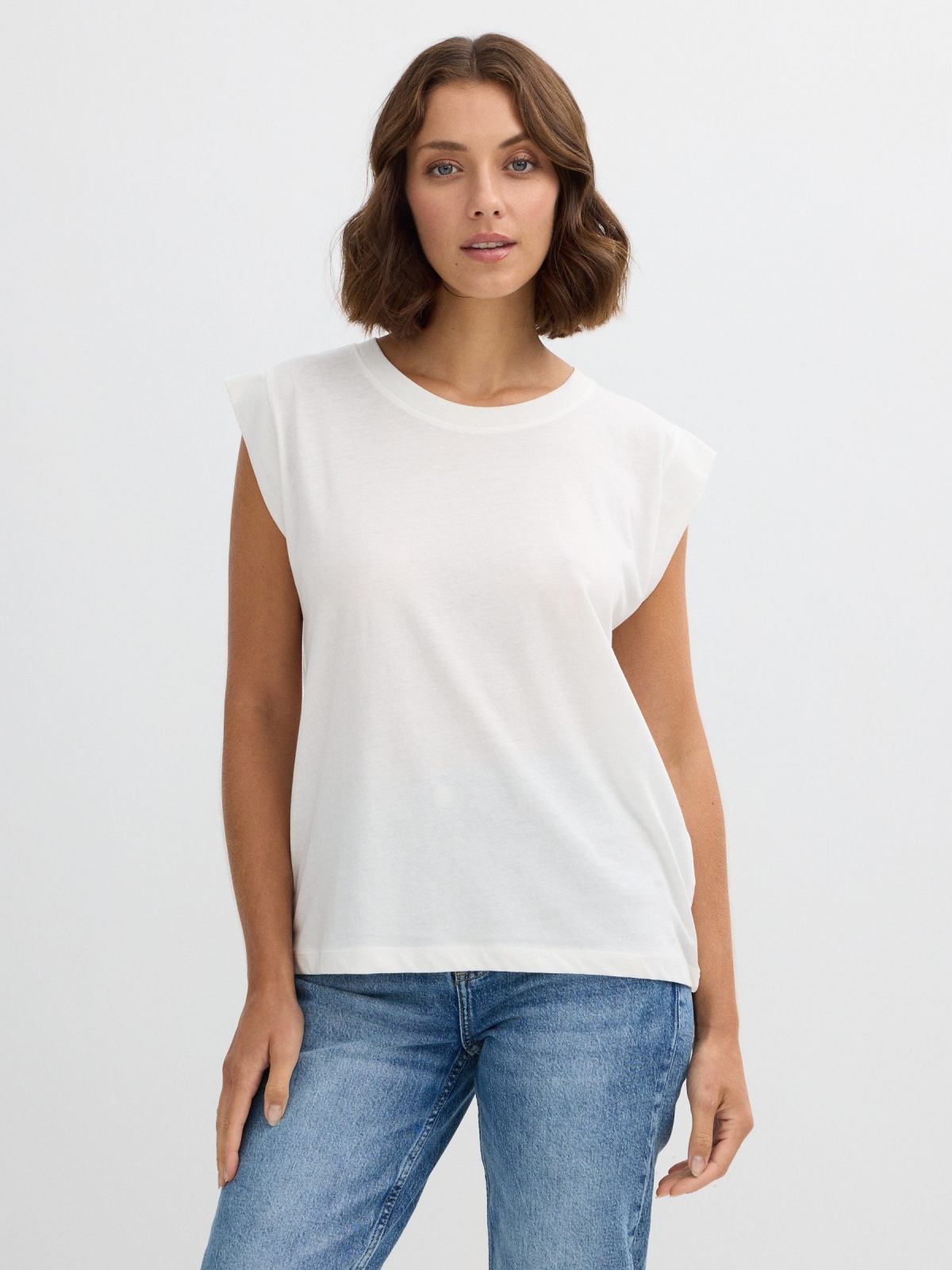 Oversized sleeveless shirt off white middle front view