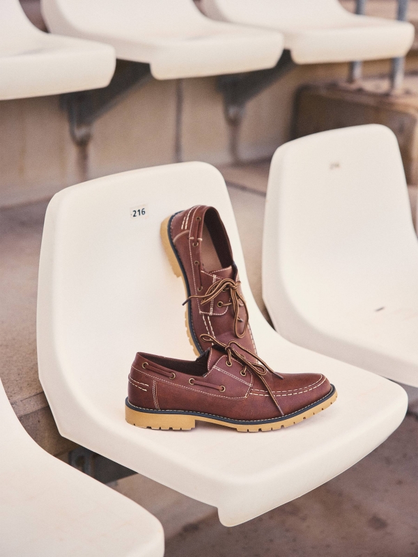  Zapato naútico efecto piel marrón marrón