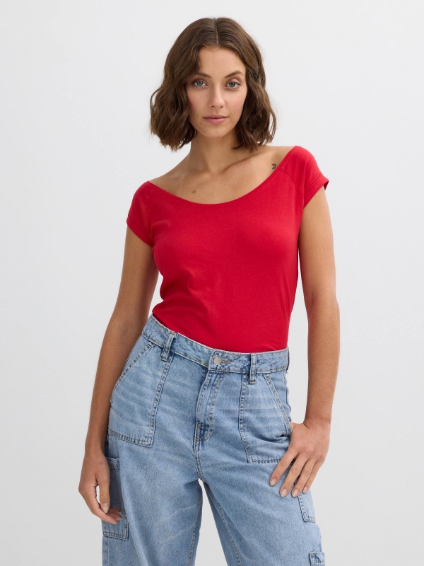 Basic short sleeve t-shirt