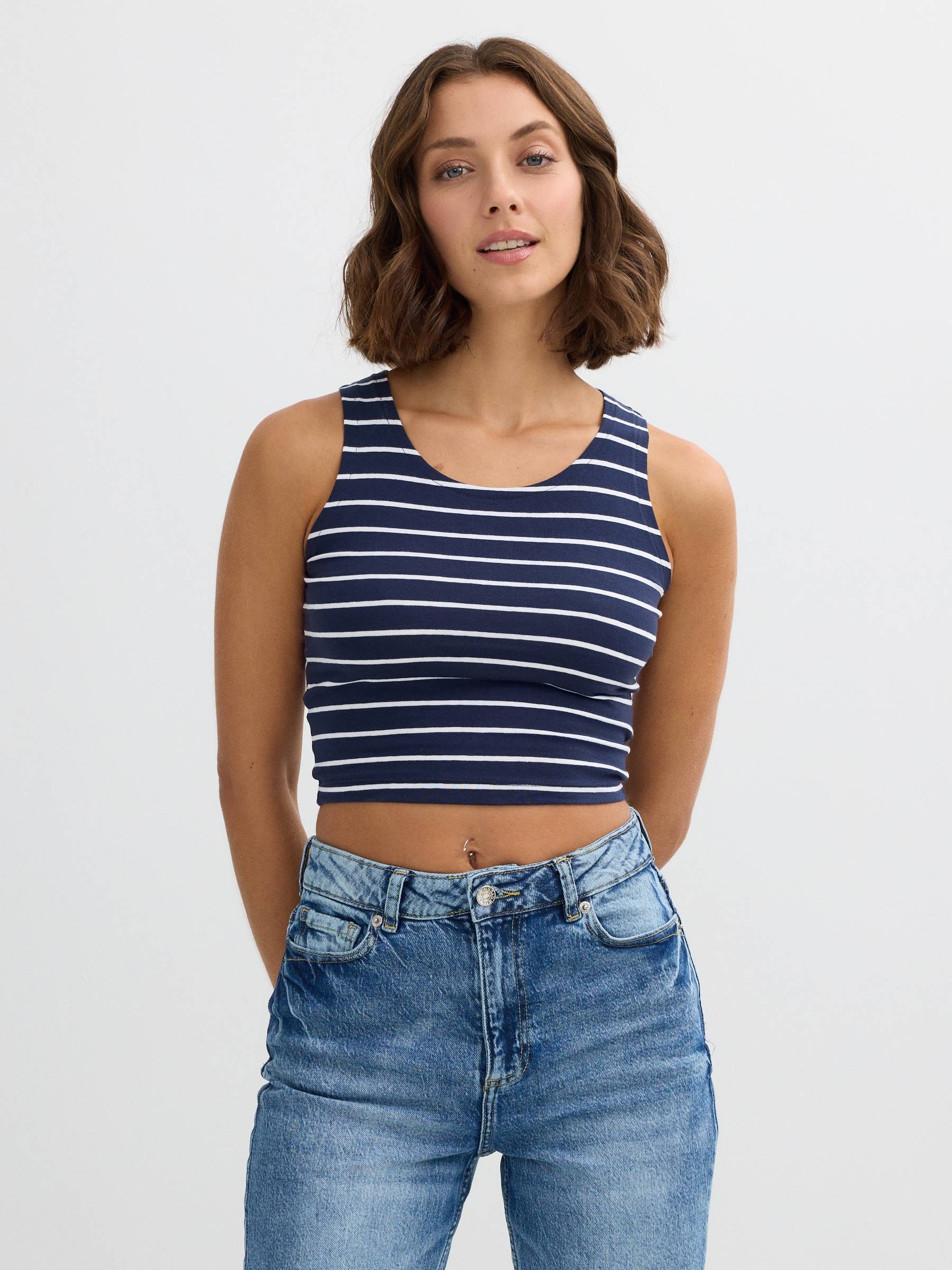 Striped cropped tank t-shirt blue middle front view