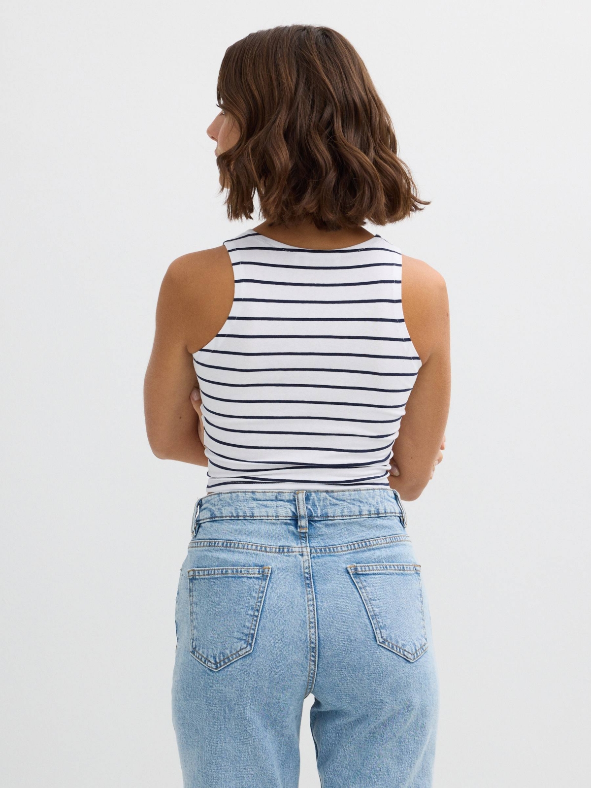 Striped cropped tank t-shirt white middle back view
