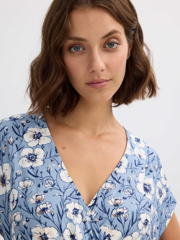 Vestido midi floral azul gris azulado vista detalle