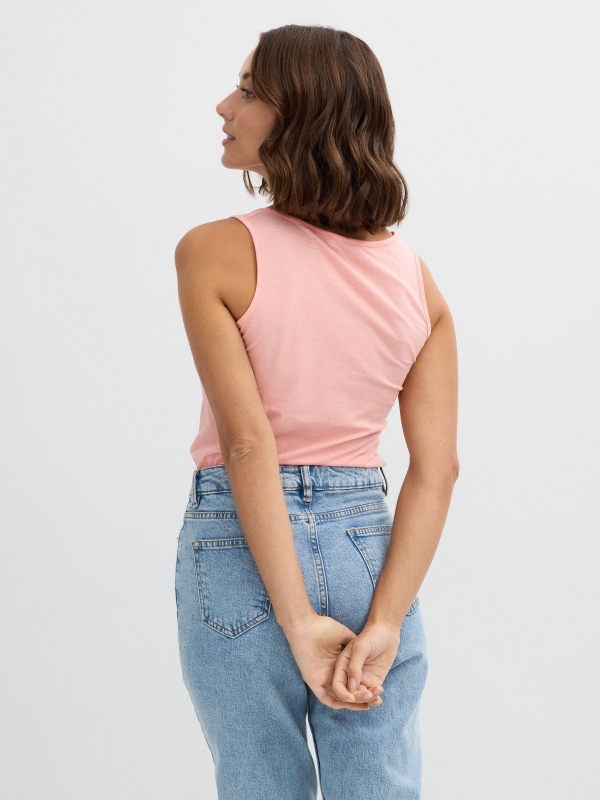 Camiseta de tirantes básica rosa claro vista media trasera