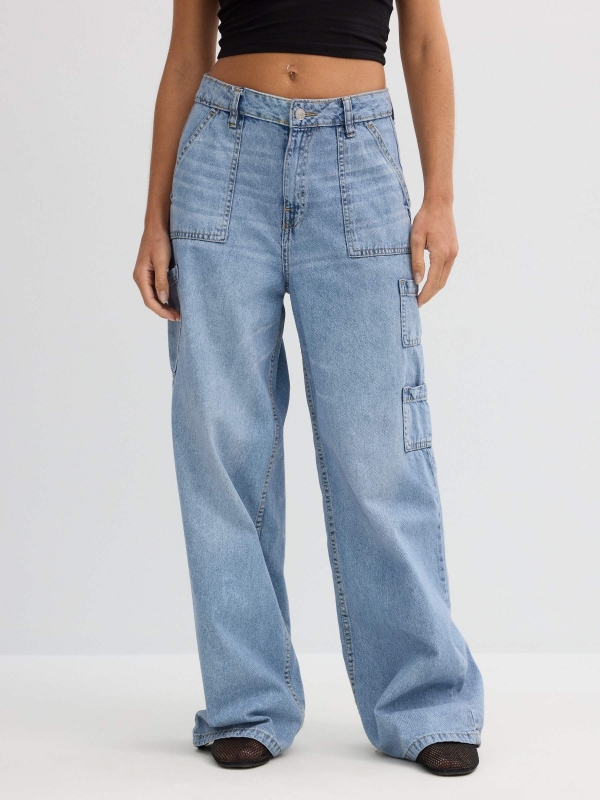Jeans wide leg multibolsos azul vista meia frontal