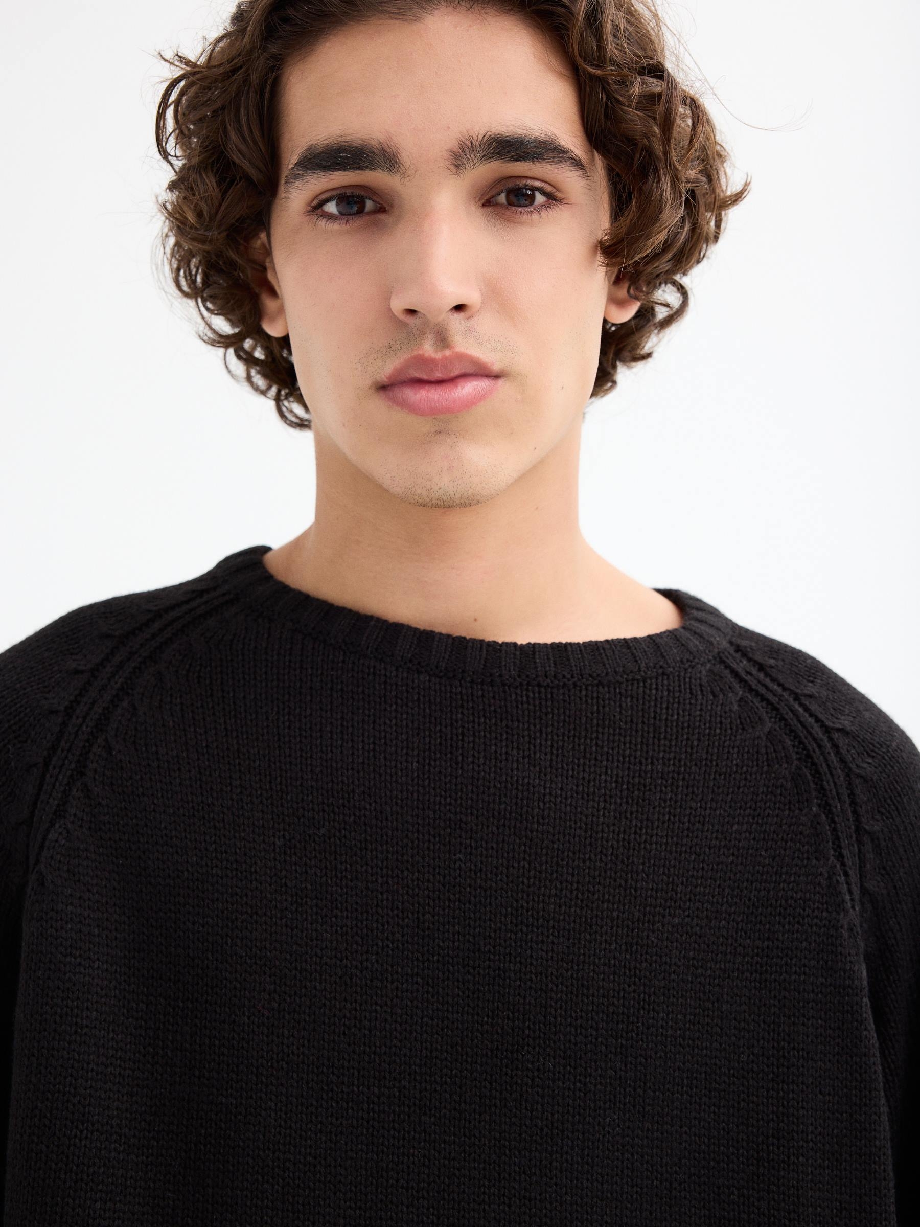 Camisola de malha básica preto vista meia frontal
