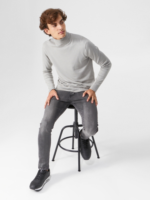 Jersey básico cisne gris vista detalle