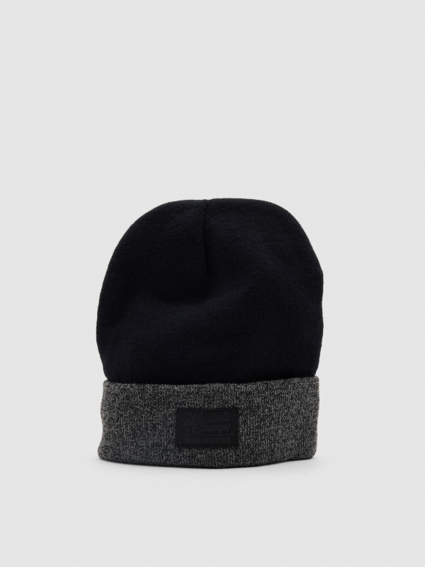 Gorro básico negro y gris vuelto gris