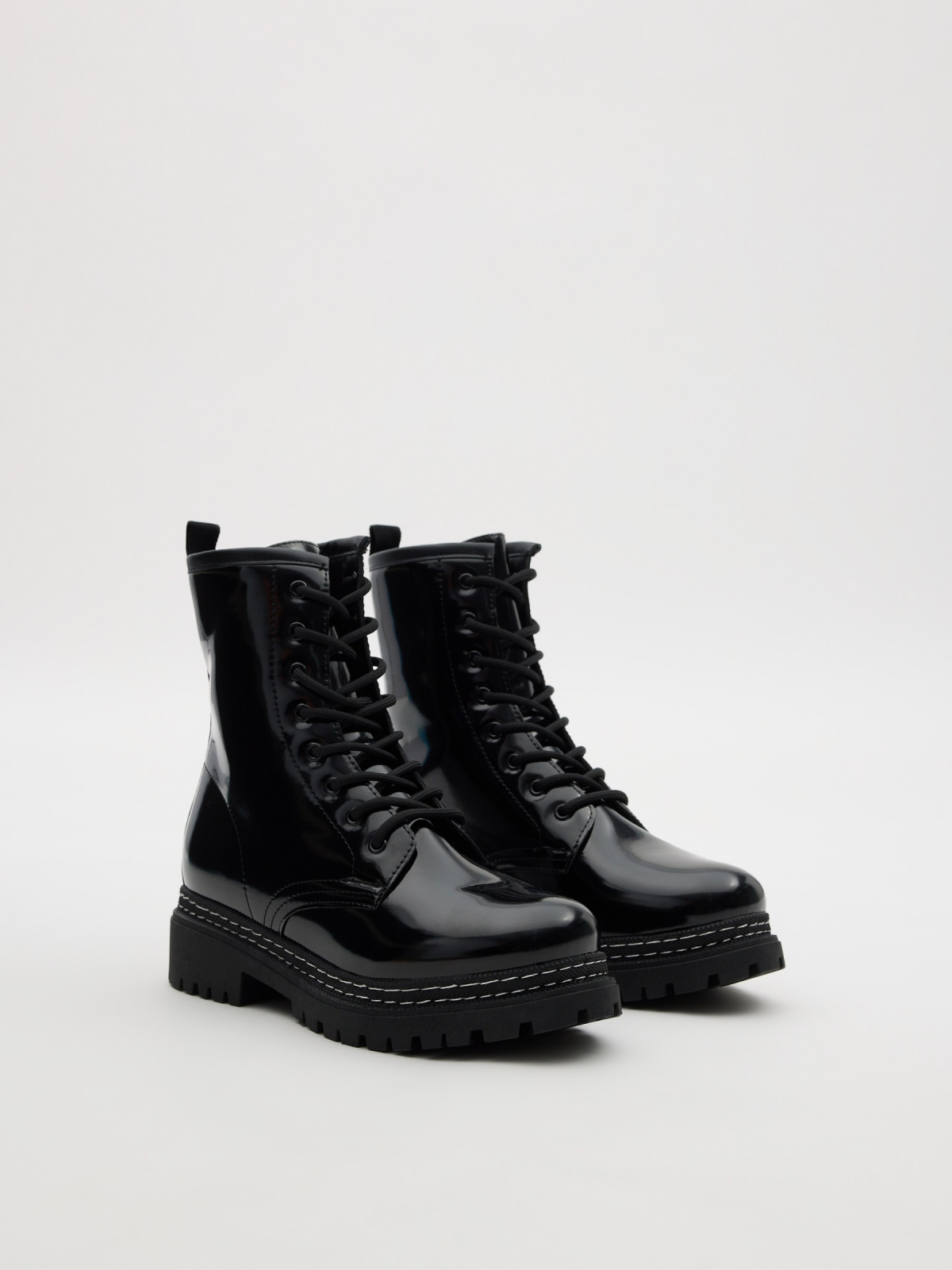 Basic military boots black 45º front view