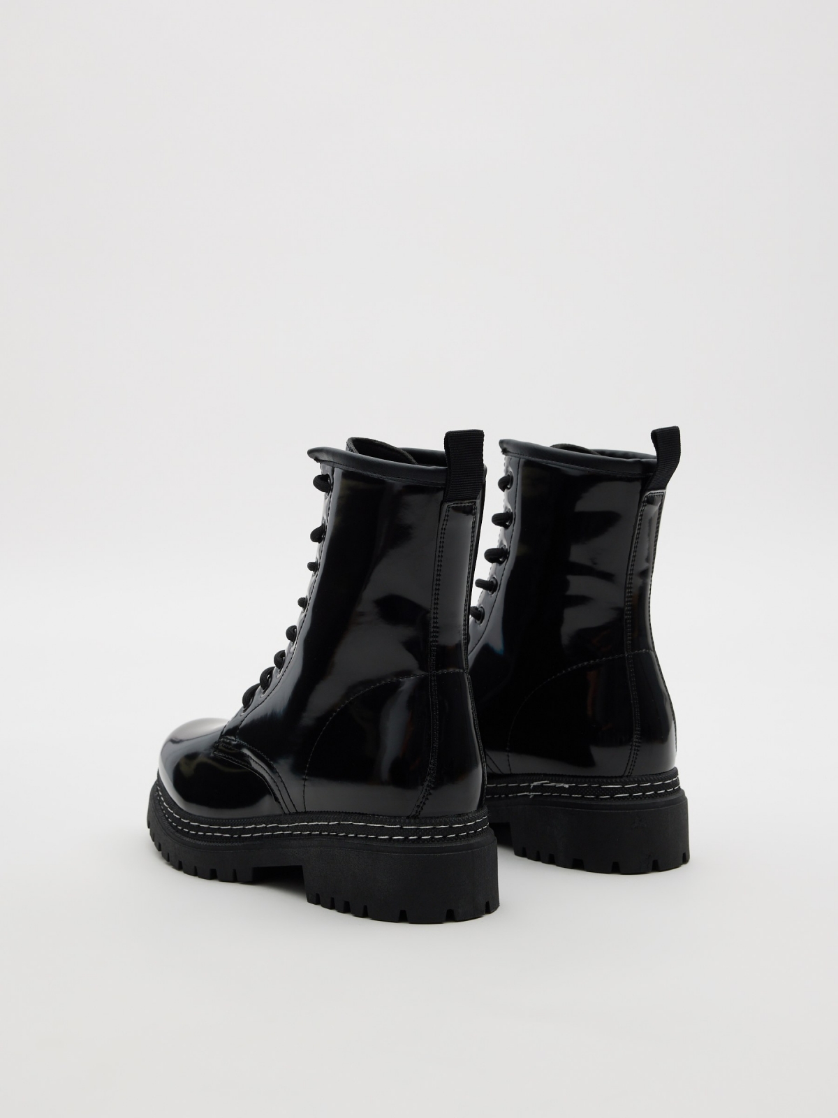 Basic military boots black 45º back view